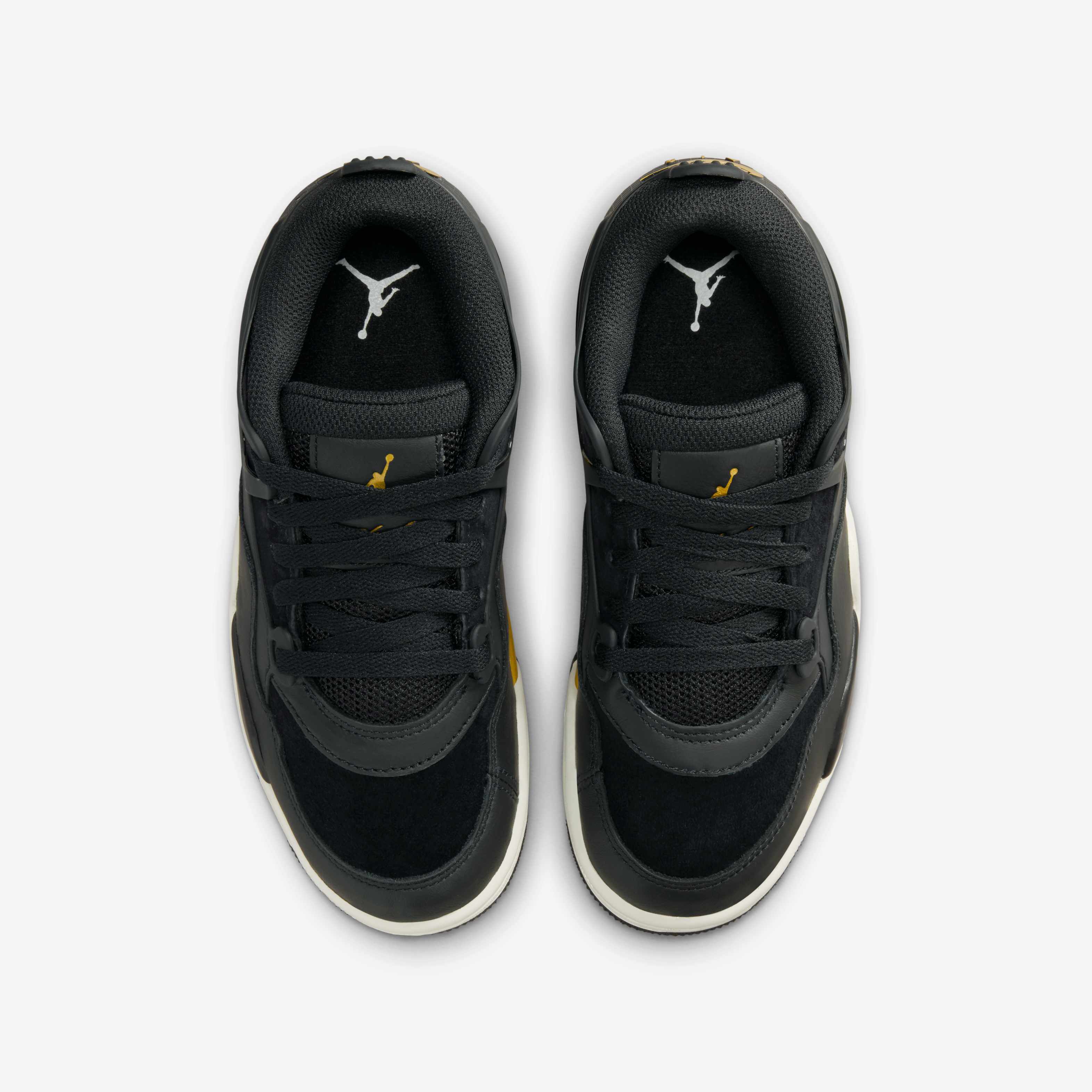 Air Jordan 4 RM image number 3