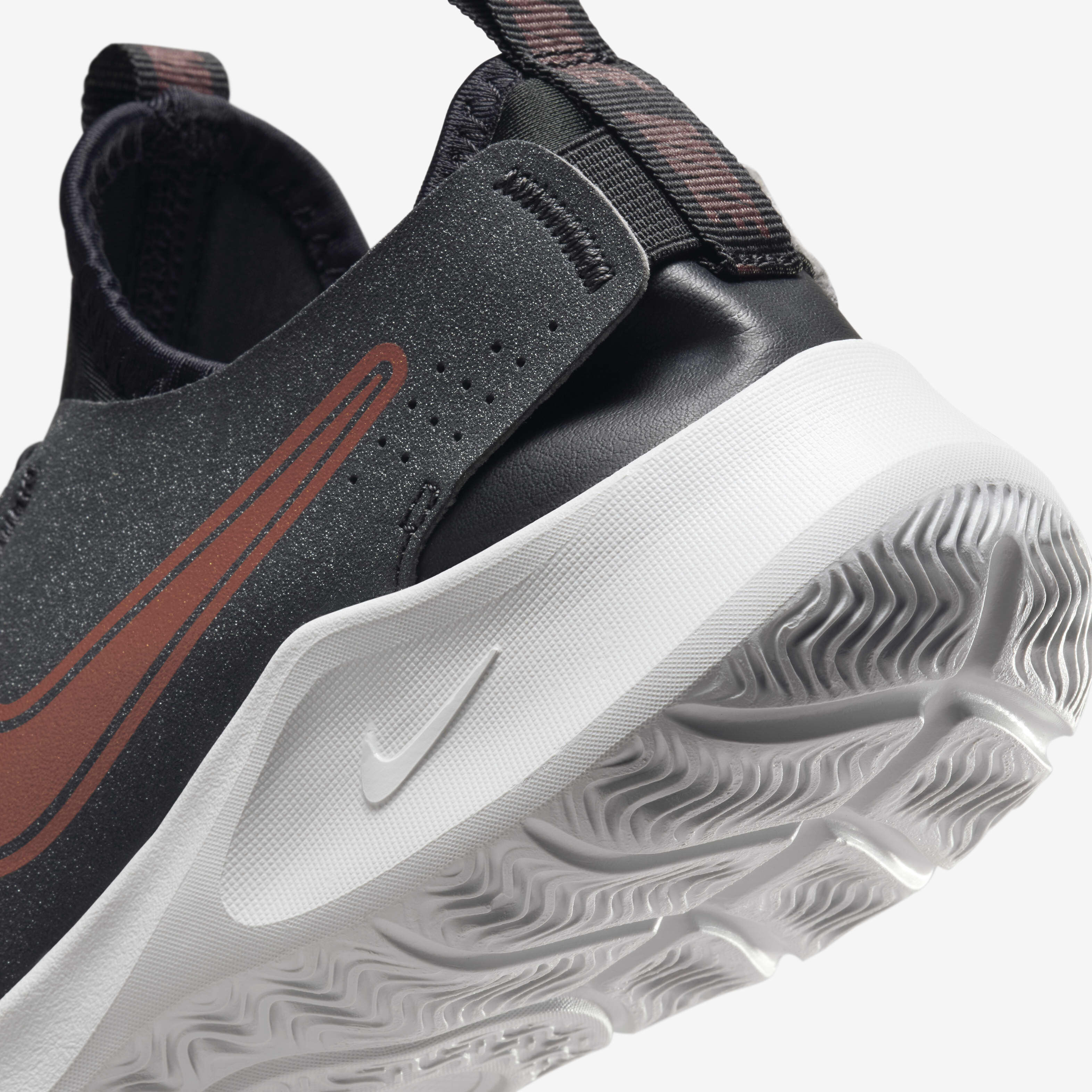 Buy Nike Flex Runner 3 SE Older Kids Shoes Nike Qatar Official