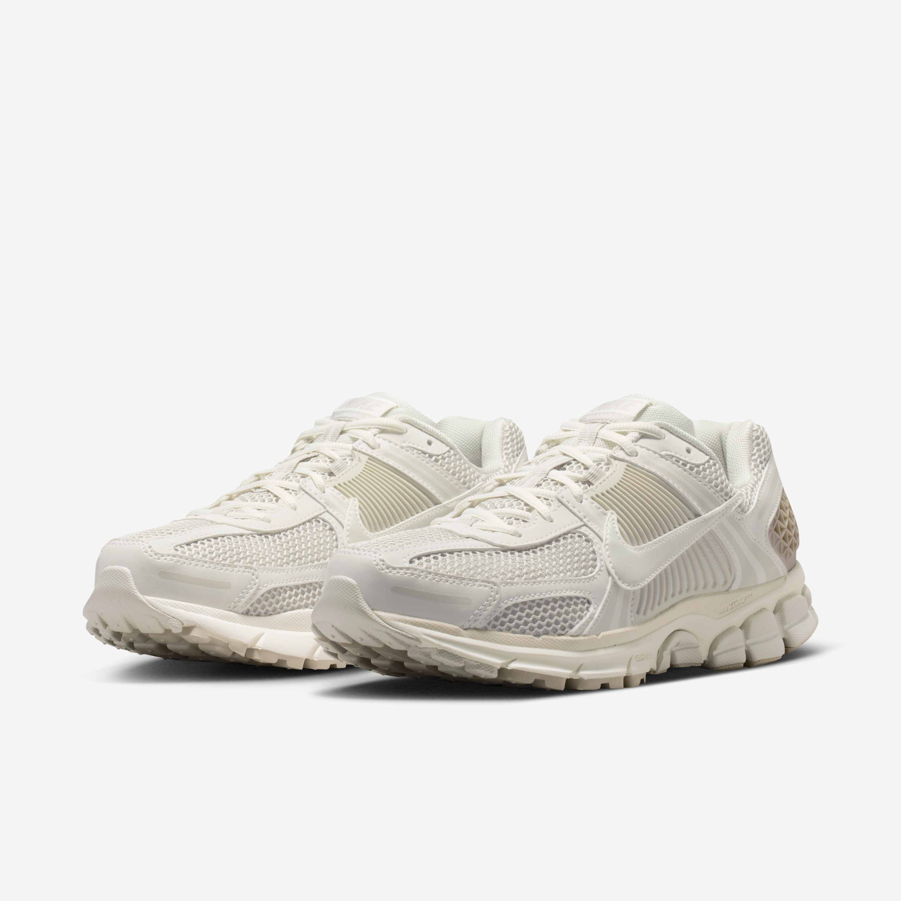 Nike Zoom Vomero 5 image number 4