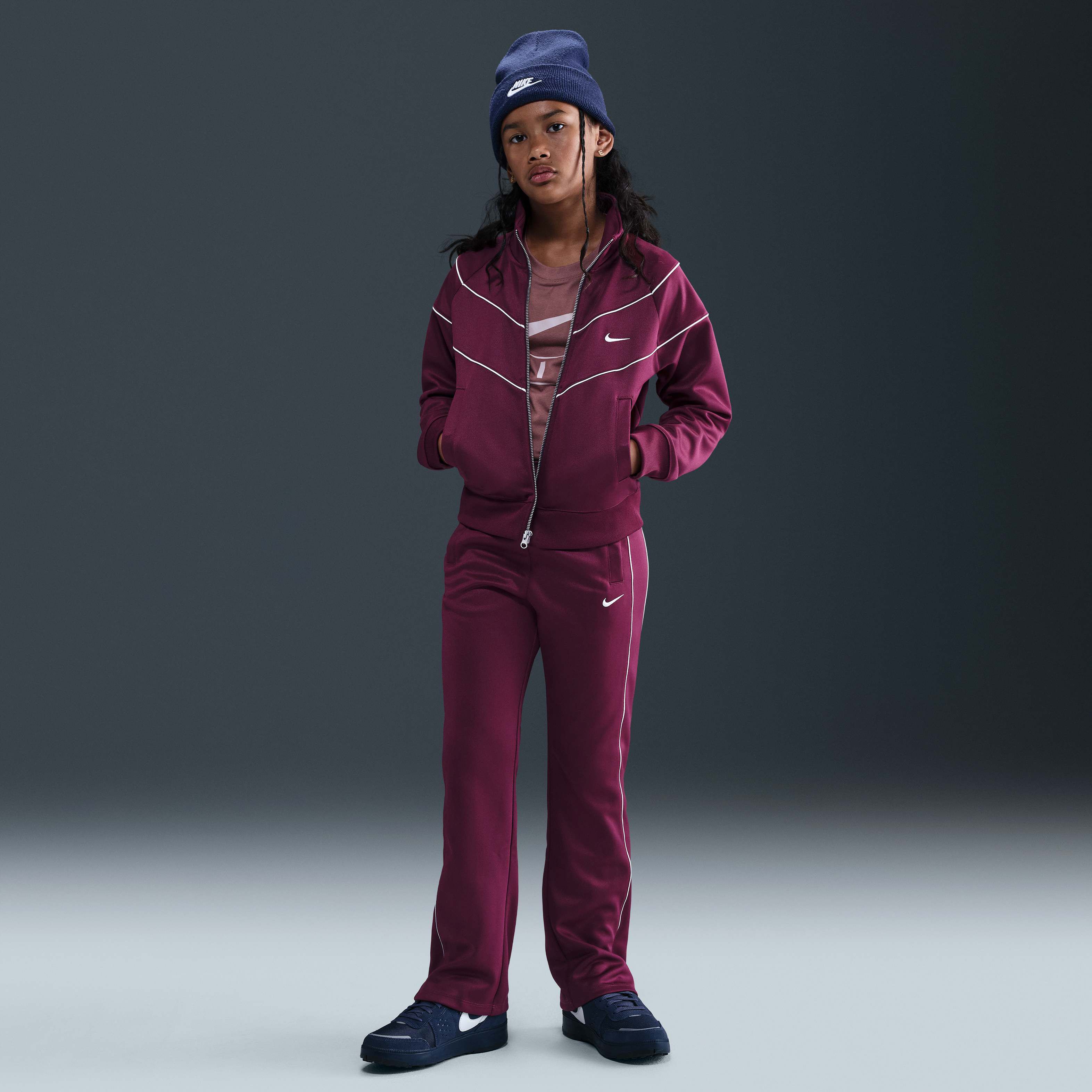 نايكي سبورتسوير image number 0