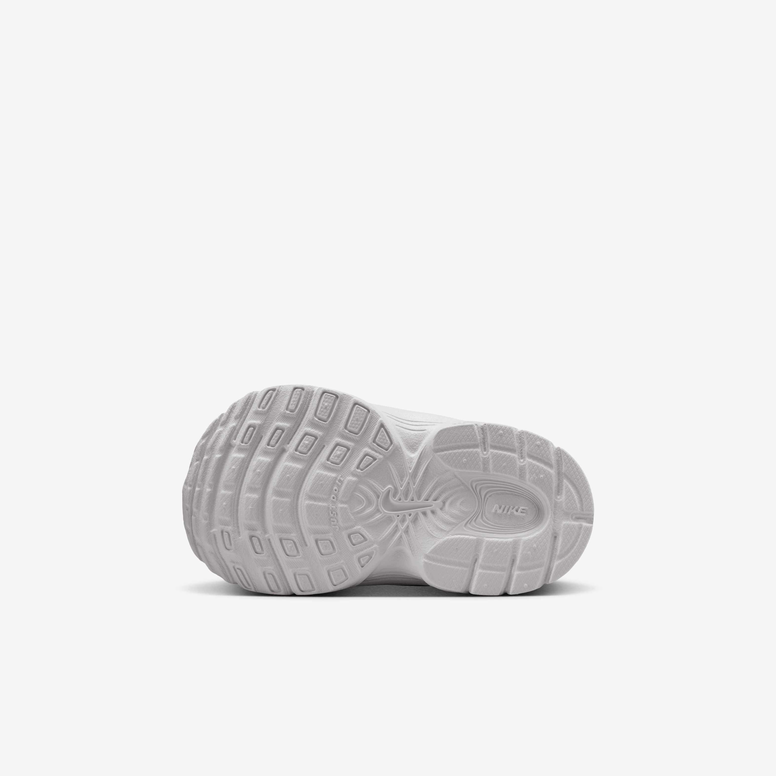Nike V5 RNR image number 1