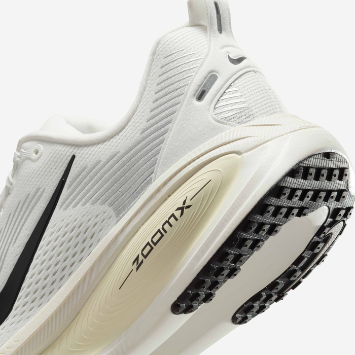 Nike Vomero 18 image number 7 Nike Vomero 18 image number 7