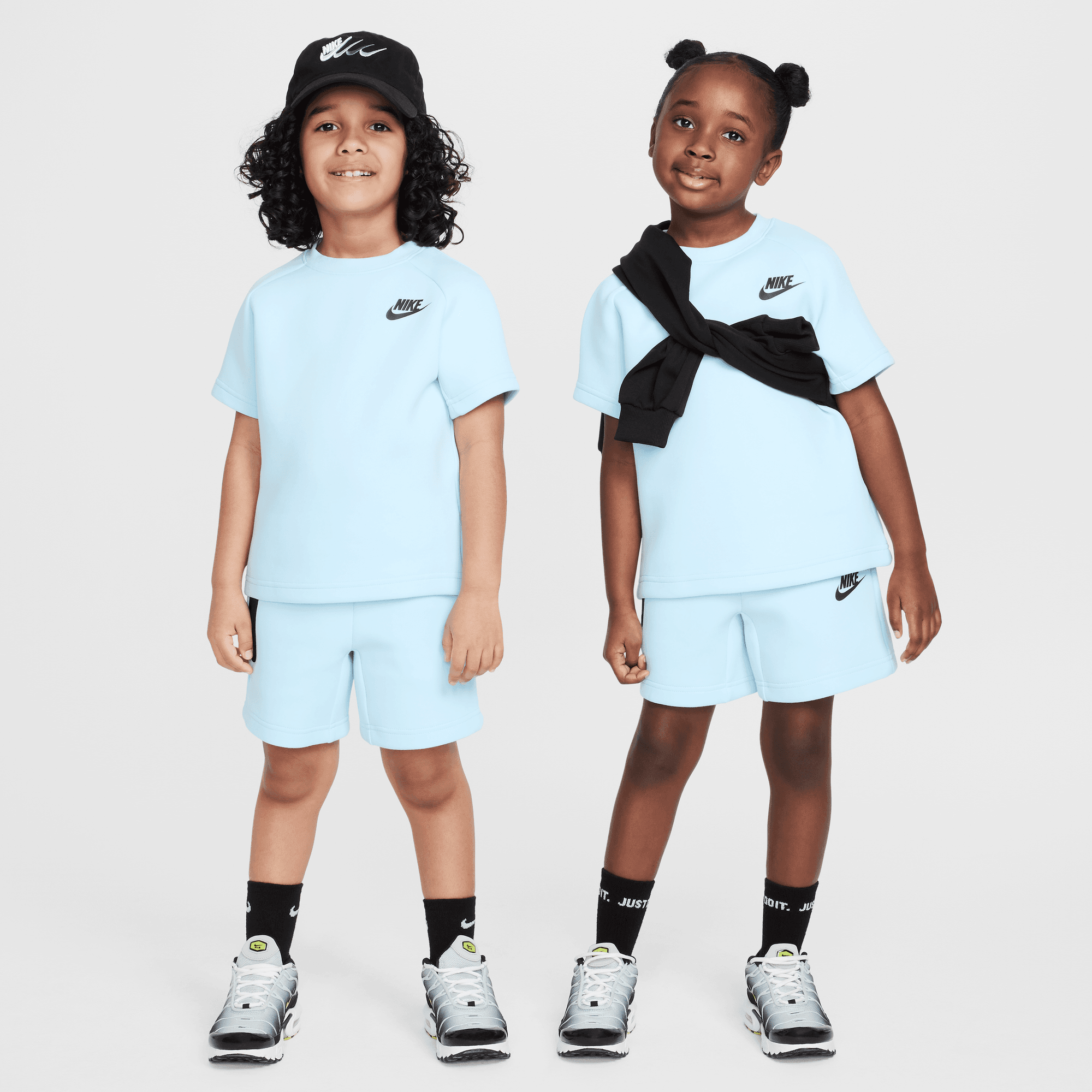 نايكي تك فليس image number 0