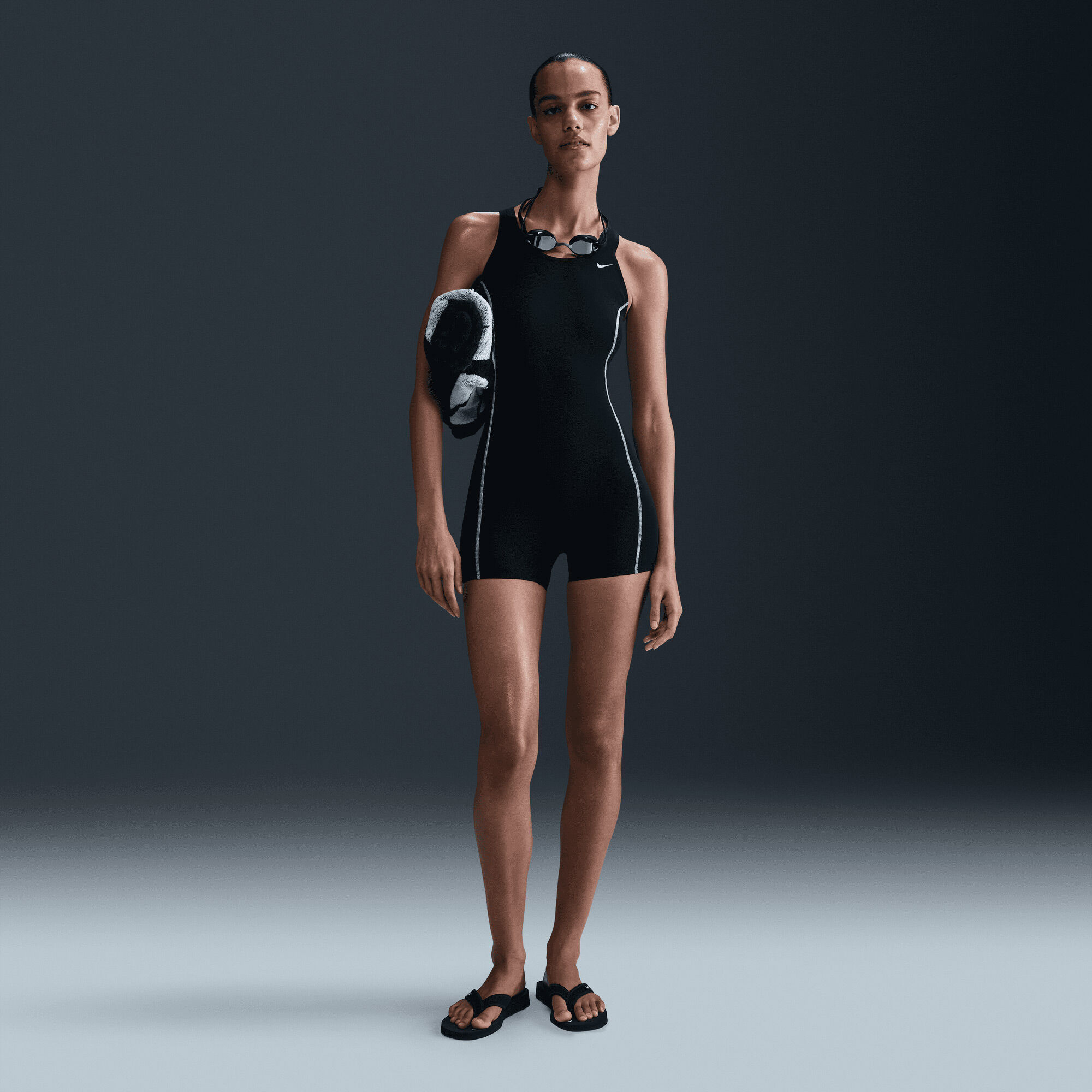 Nike Swim HydraStrong Solid image number 3