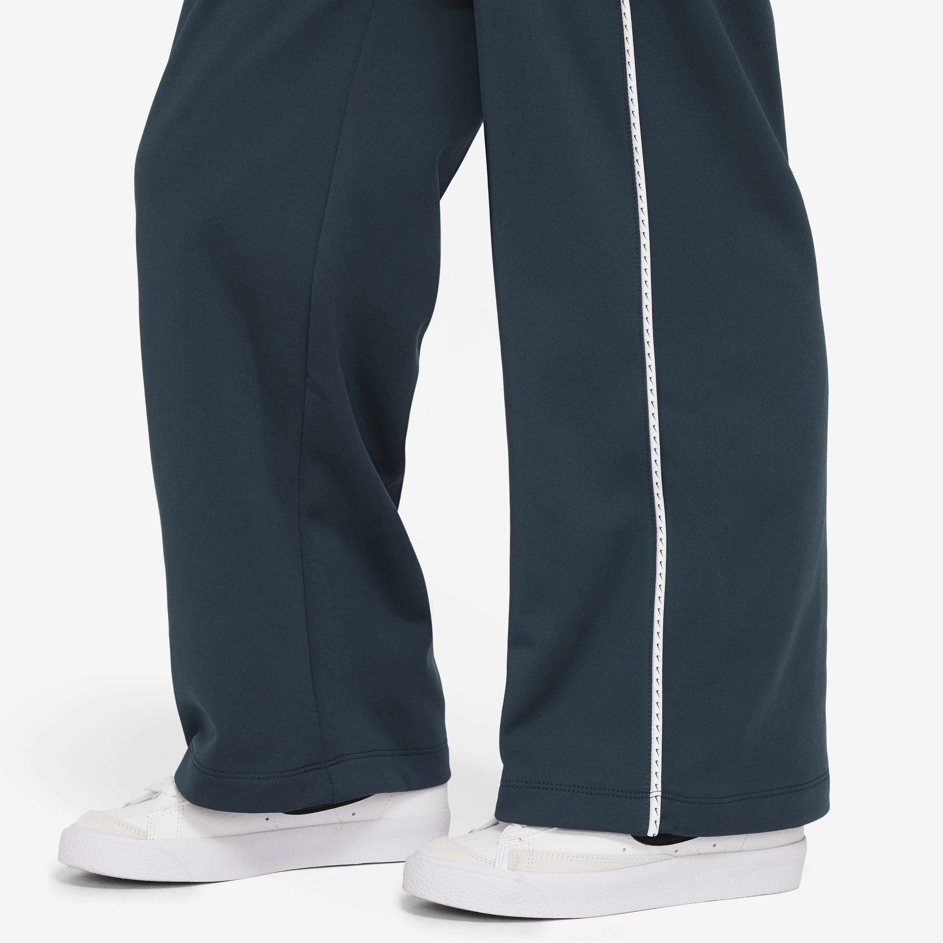 نايكي سبورتسوير image number 8