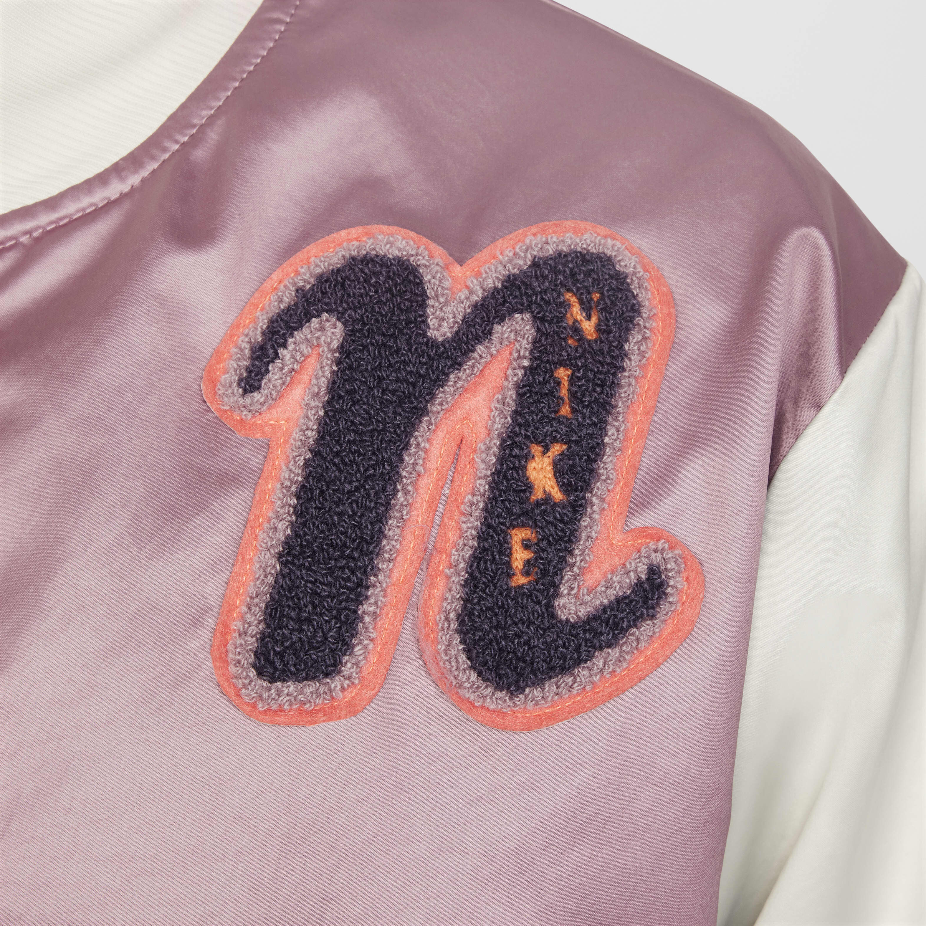 نايكي سبورتسوير image number 3