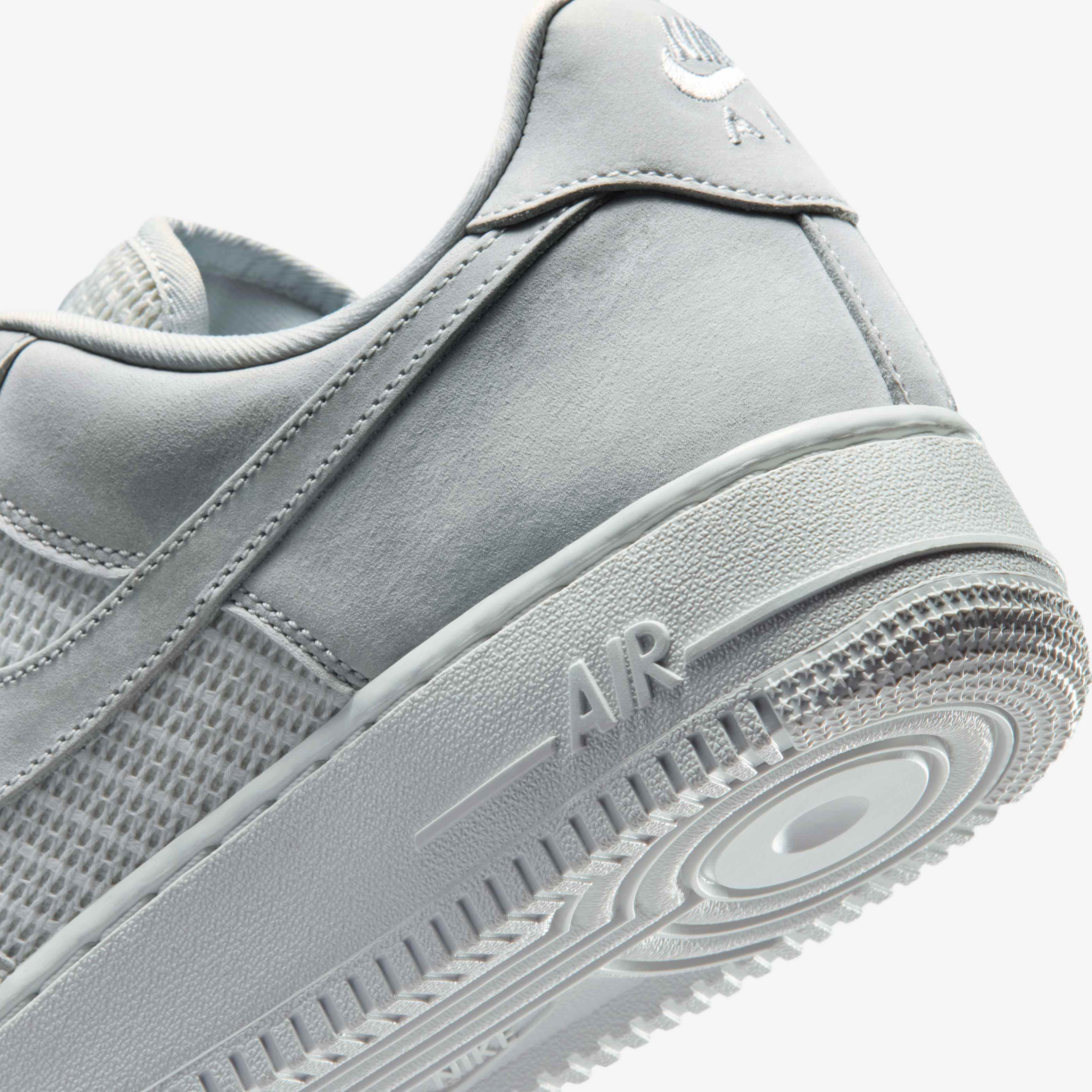 Nike Air Force 1 '07 LV8 image number 7
