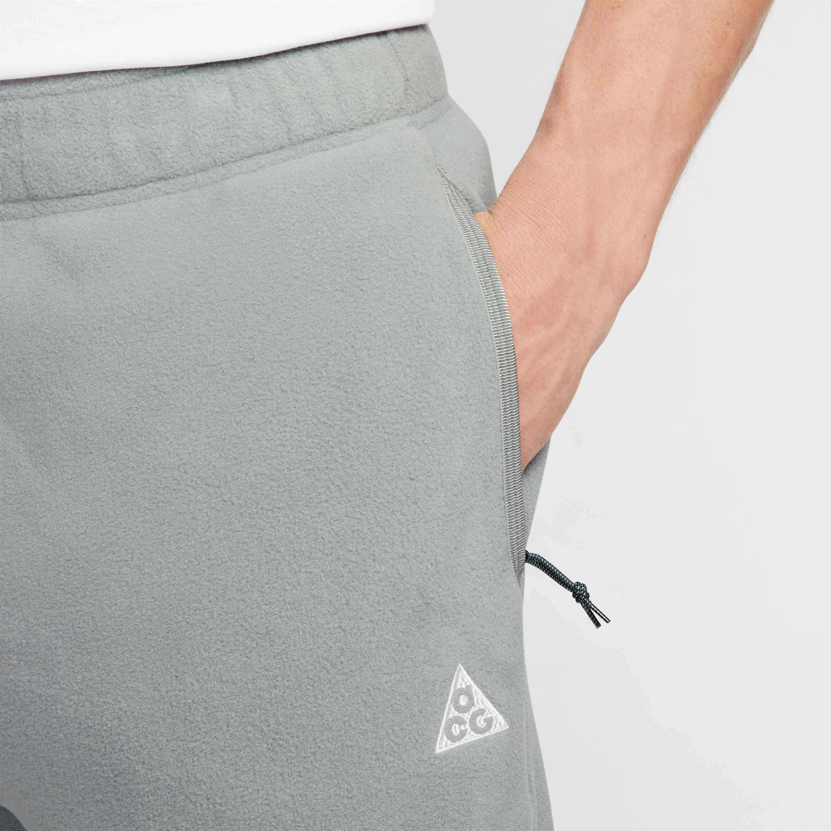 Nike ACG Polartec&reg; 'Wolf Tree' image number 2