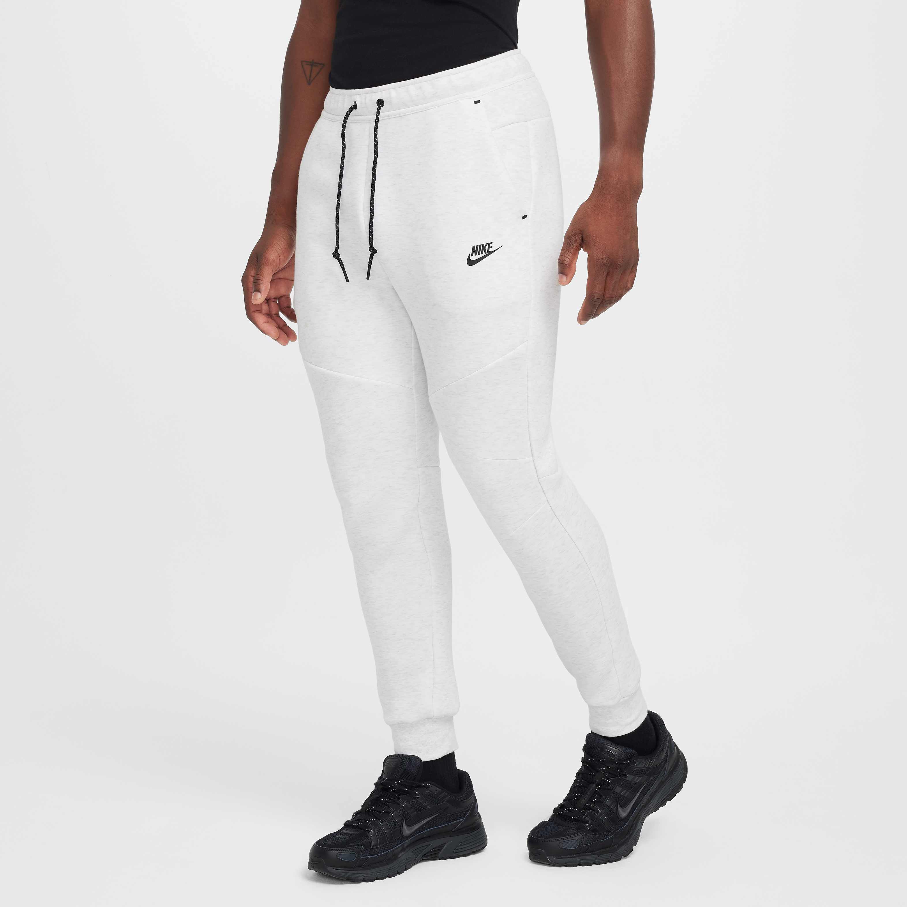 Nike Tech image number 0