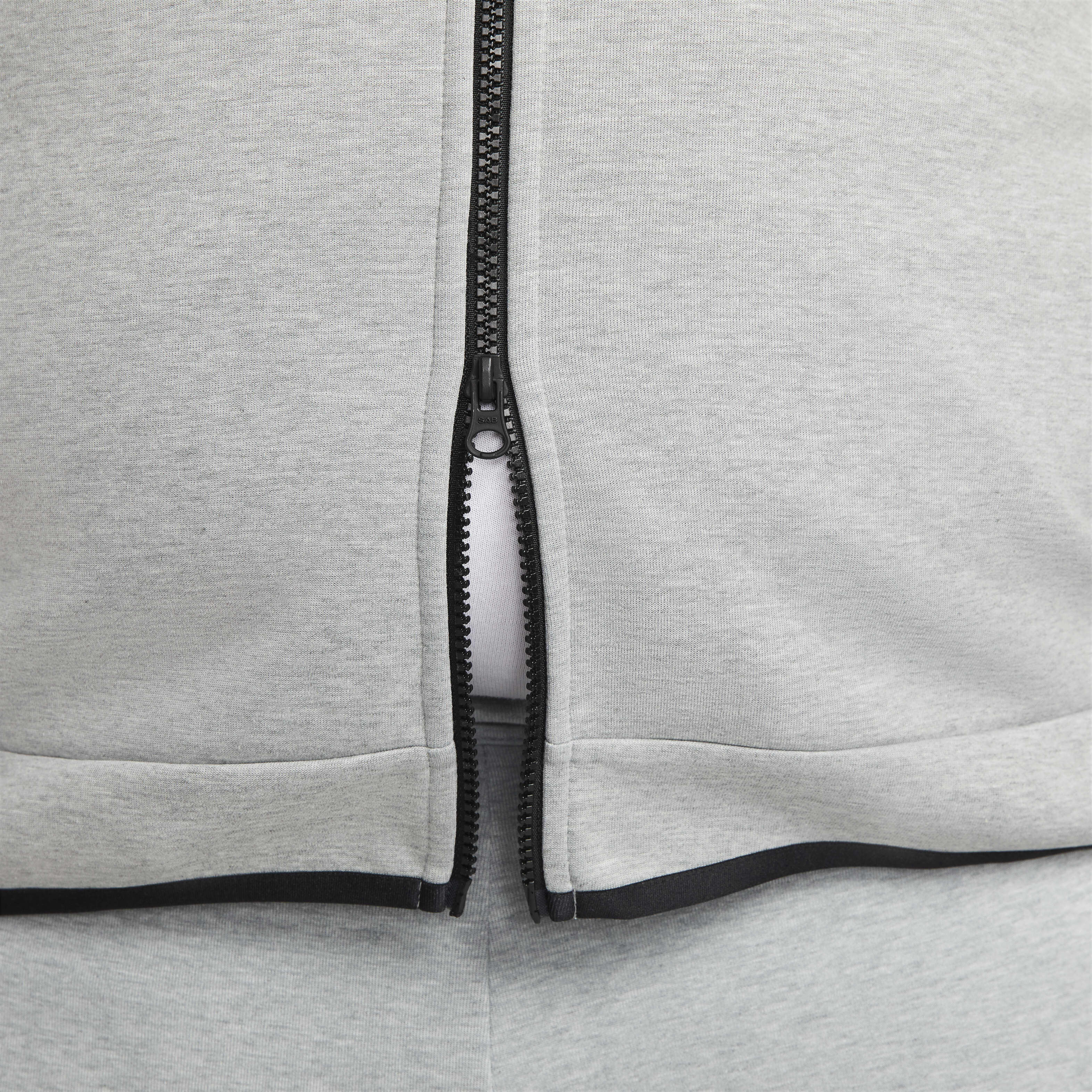 Nike Sportswear Tech Fleece image number 16