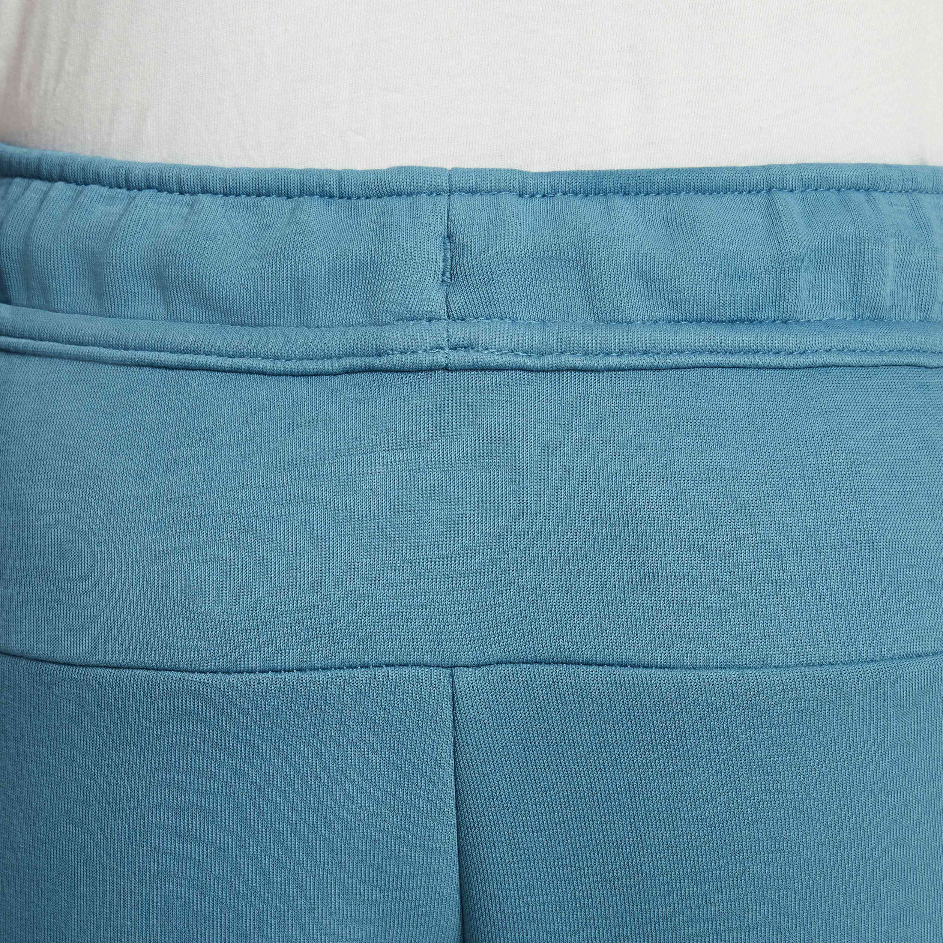 نايكي سبورتسوير تك فليس image number 7