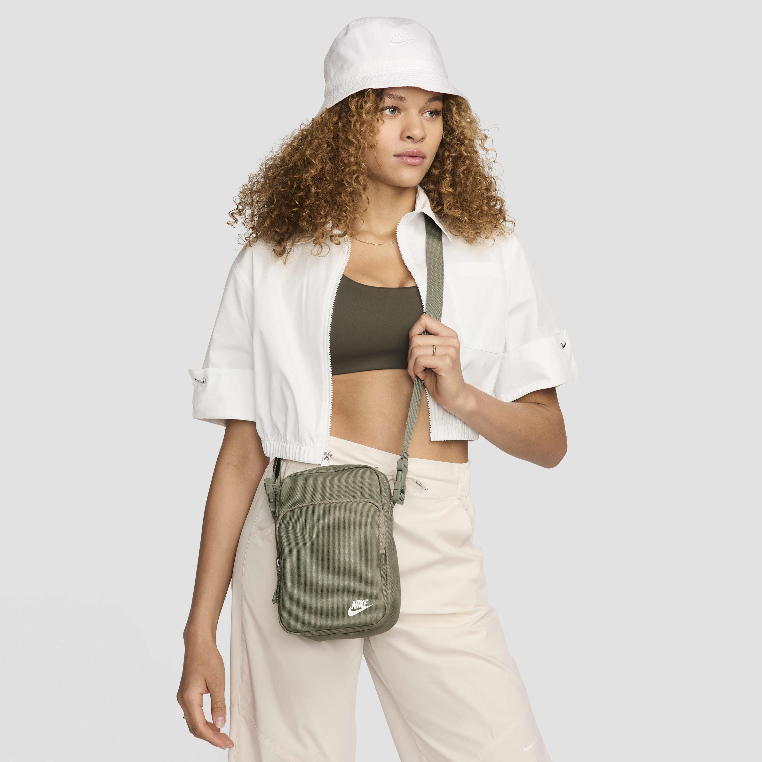 Nike leg bag store