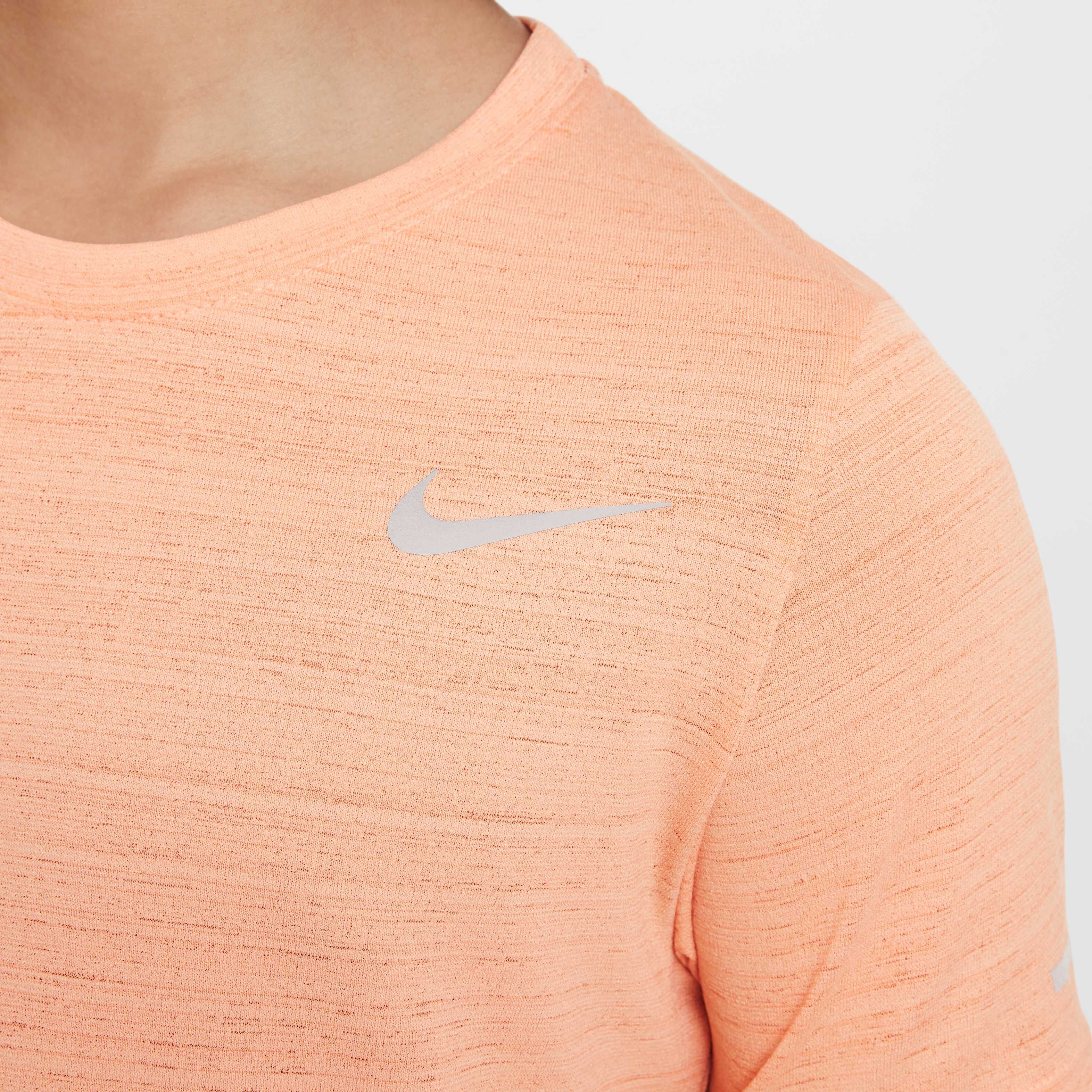 Nike Dri-FIT Miler image number 3