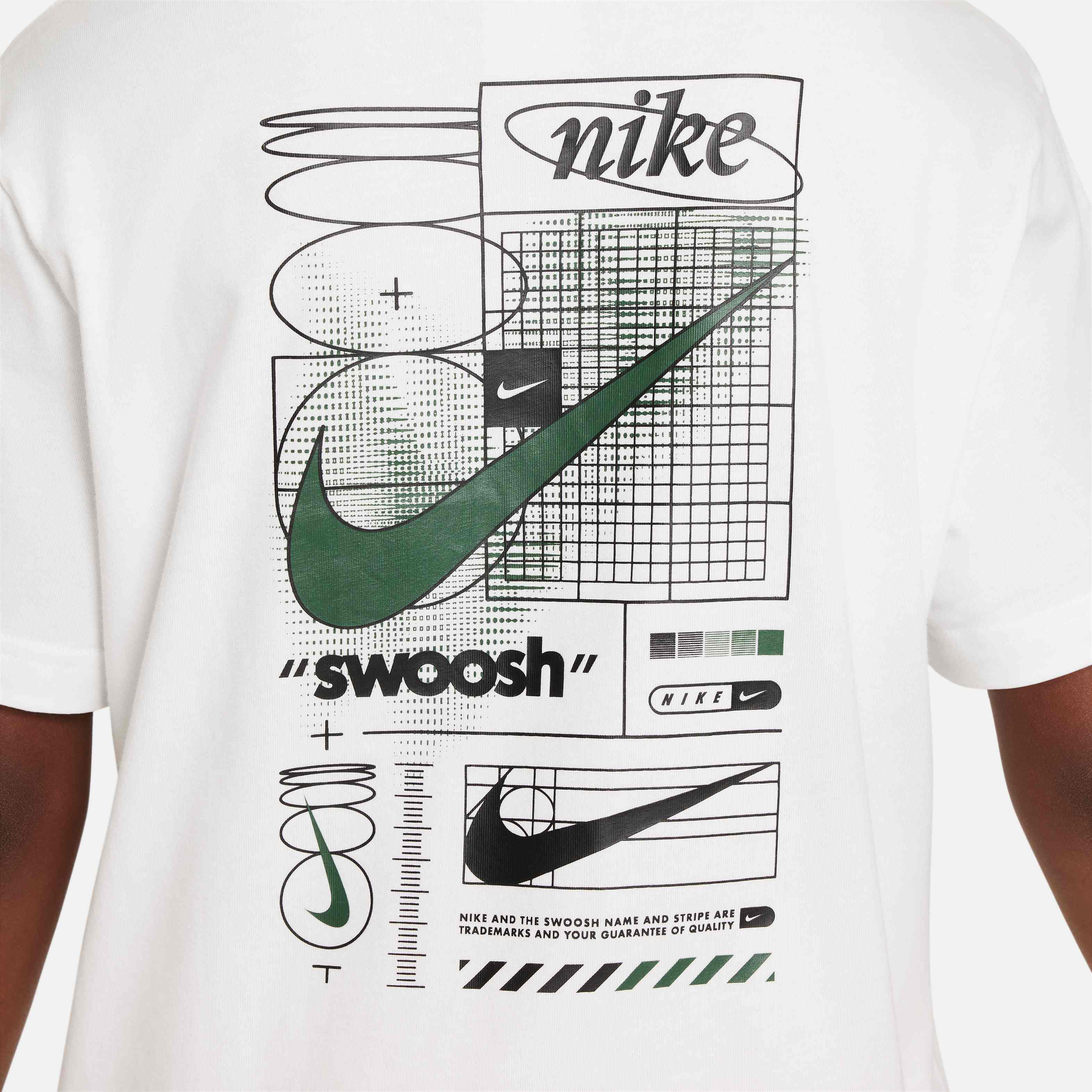 نايكي سبورتسوير image number 3