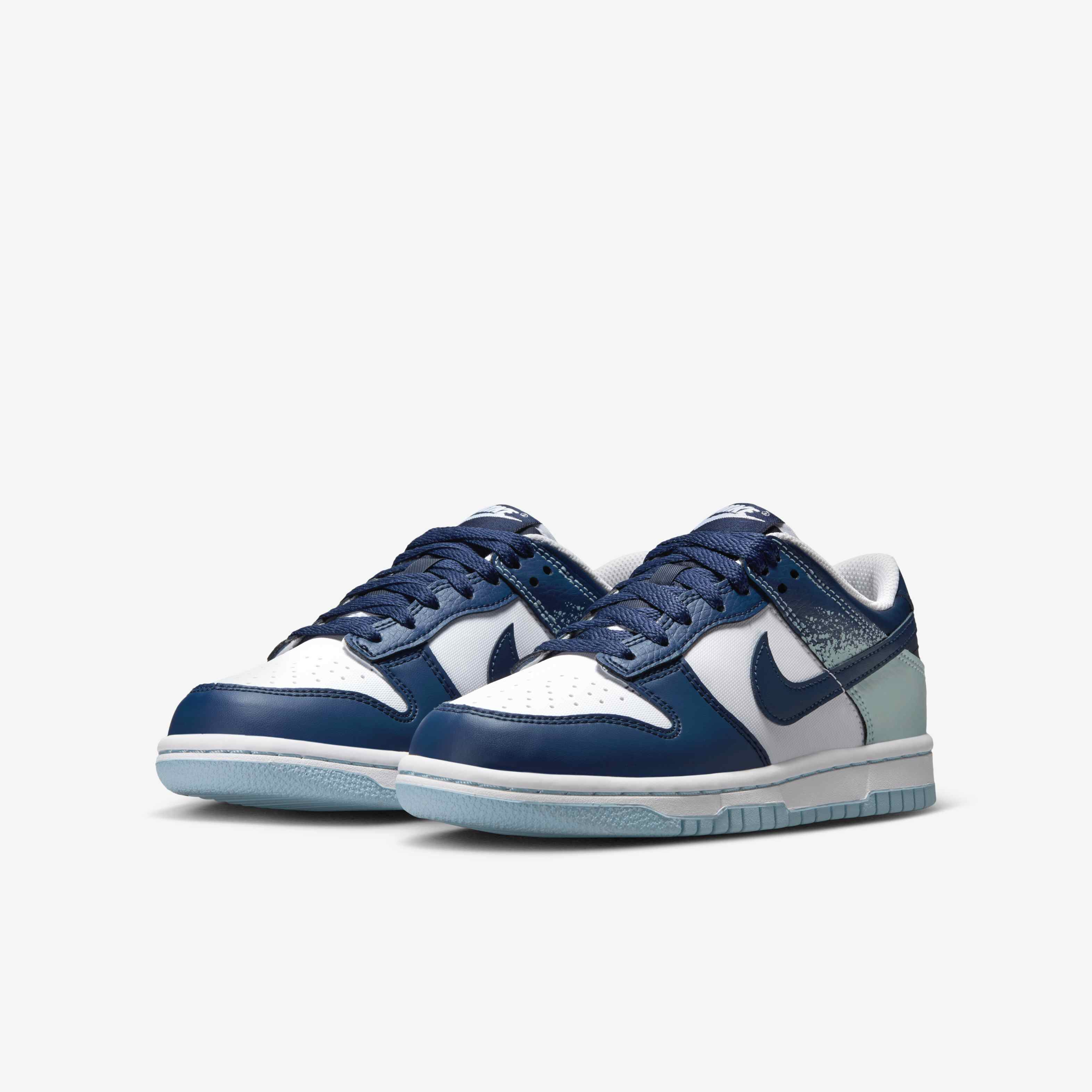 Nike Dunk Low image number 4