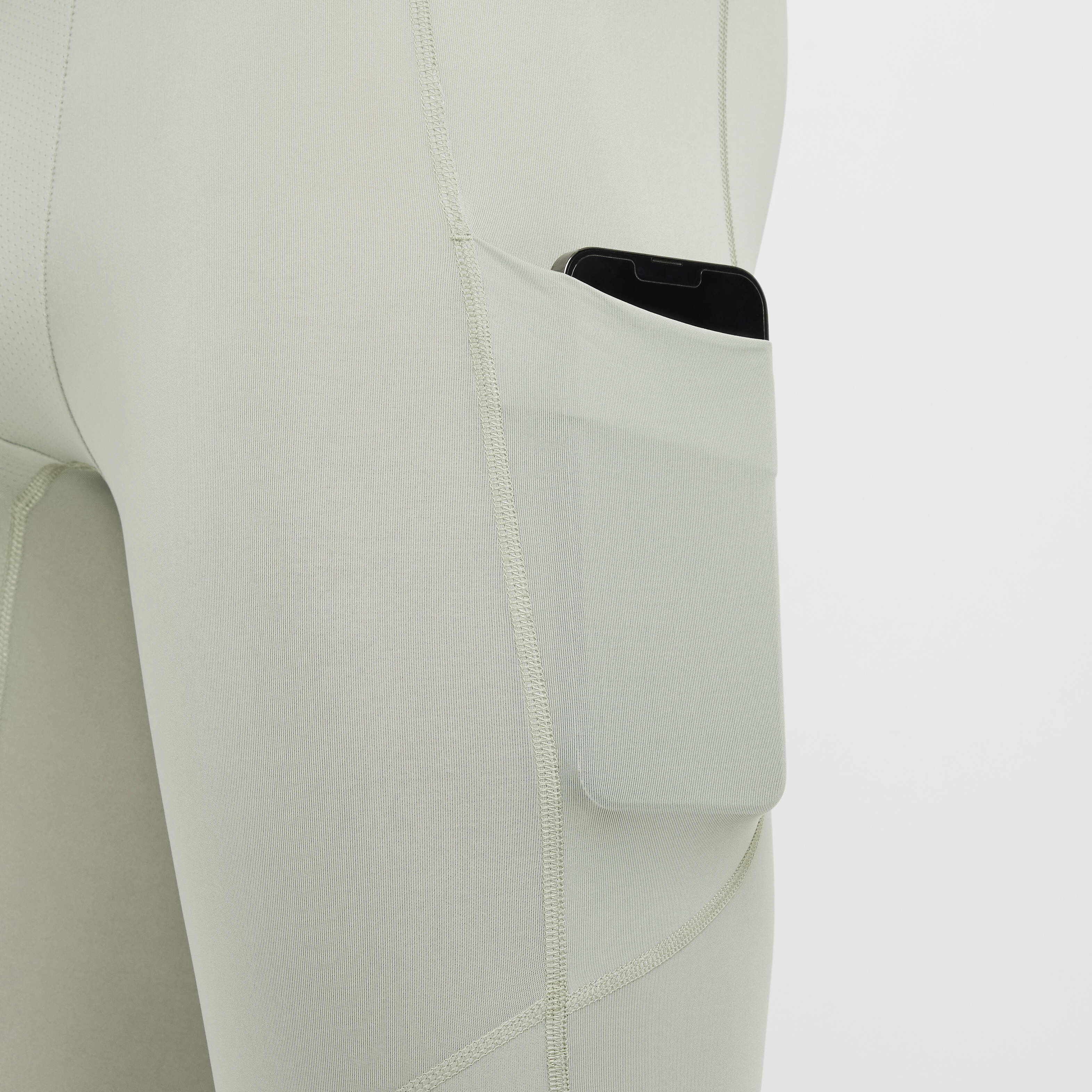 نايكي برو image number 4