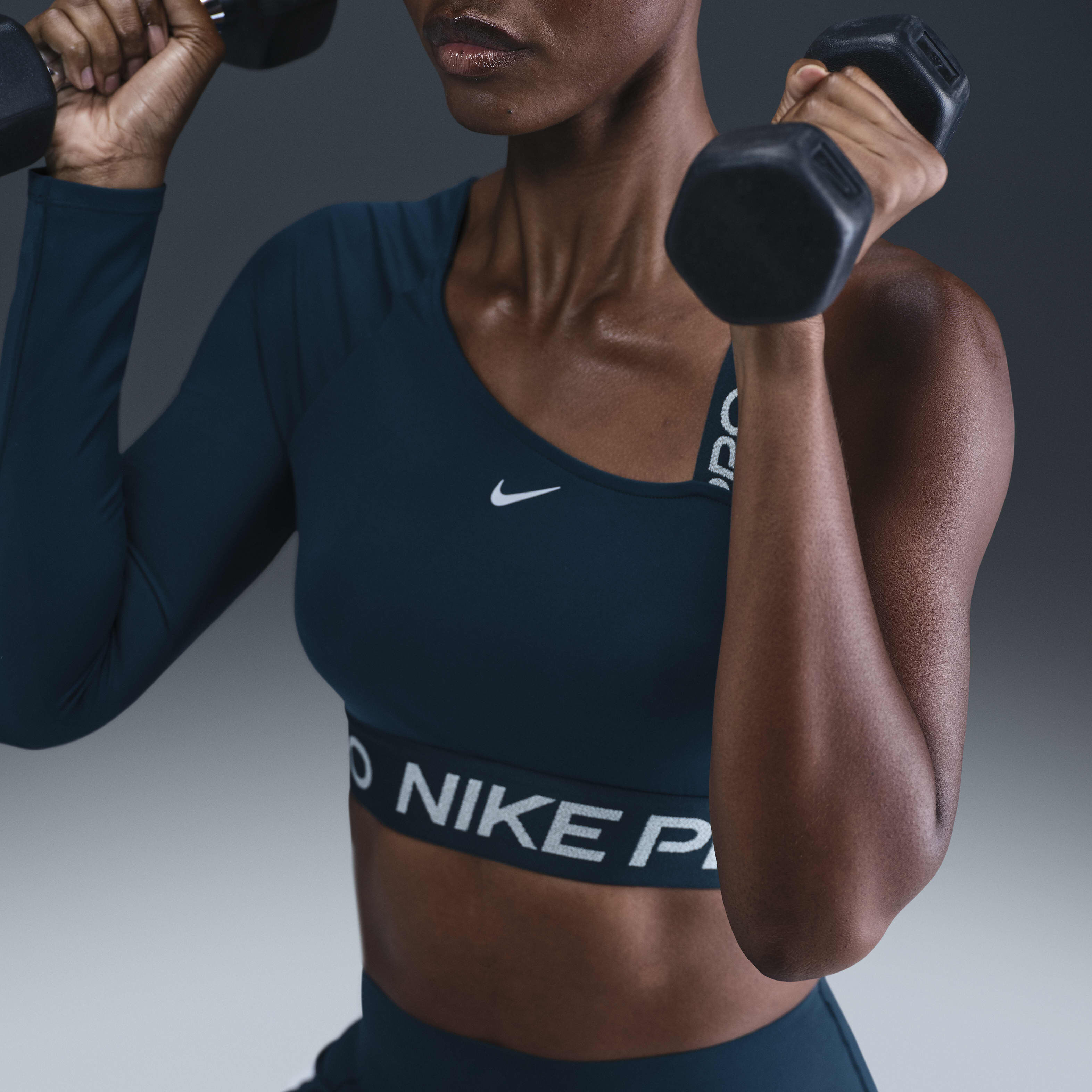 Nike Pro Shine image number 1