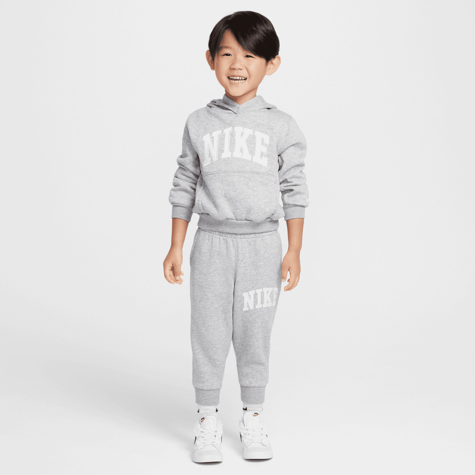 نايكي سبورتسوير كلوب image number 5