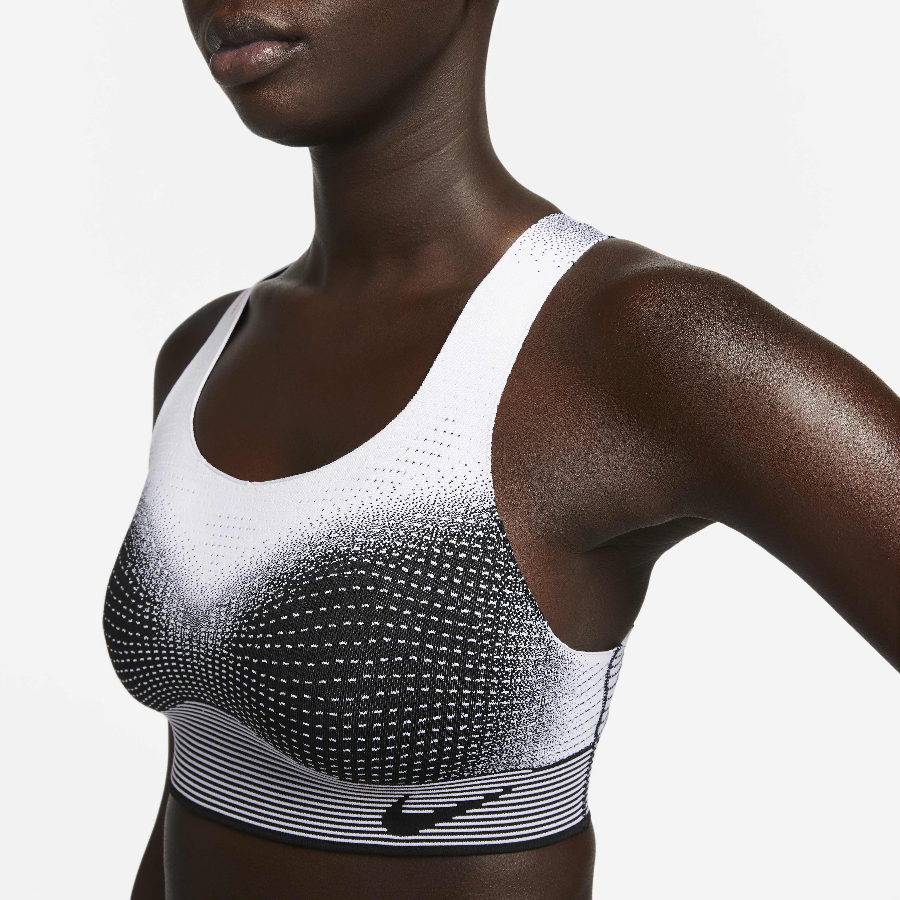 Nike pro fierce reflective bra sale