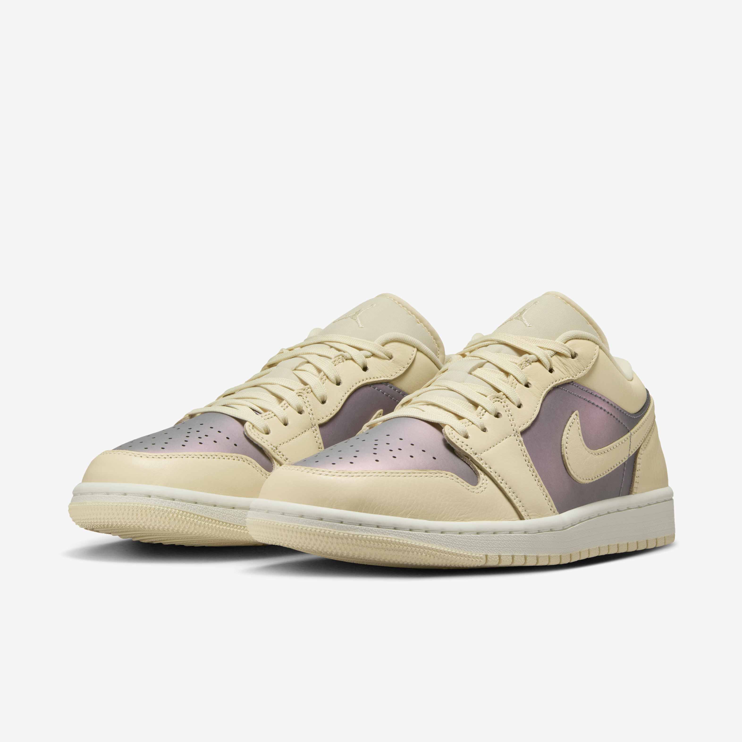 Air Jordan 1 Low SE image number 4
