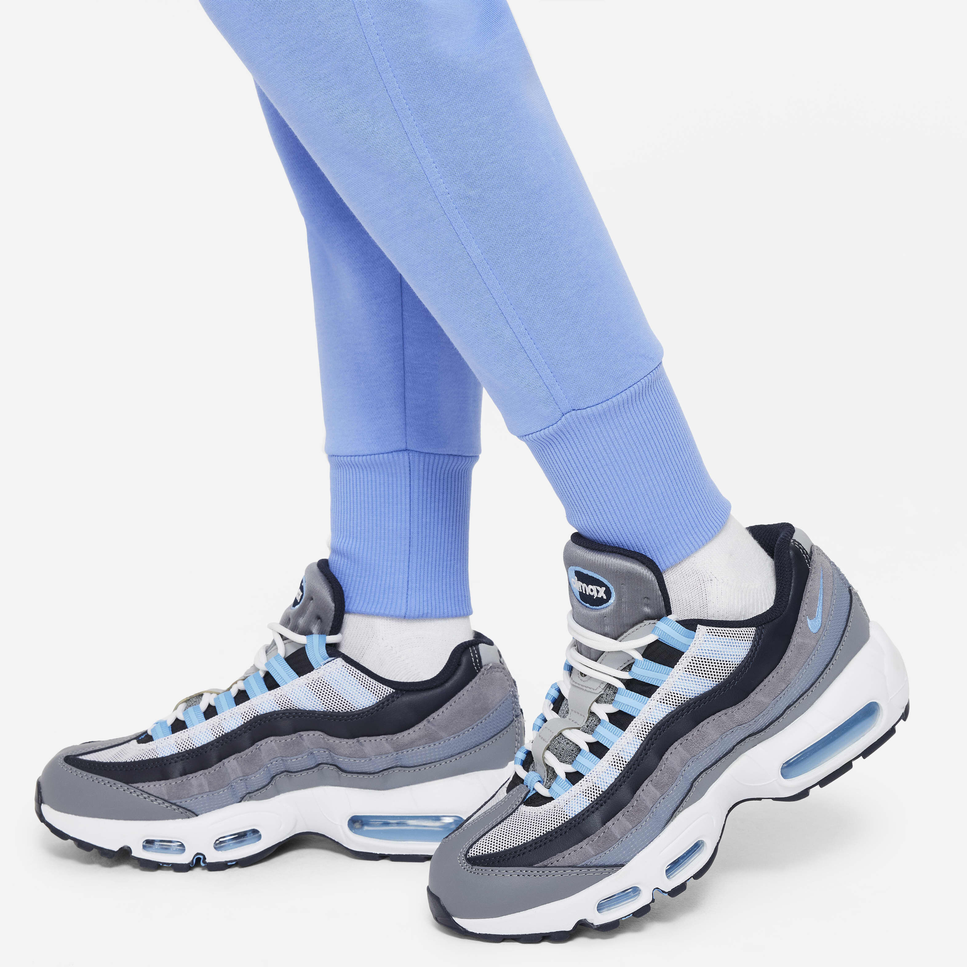 نايكي سبورتسوير كلوب فليس image number 4