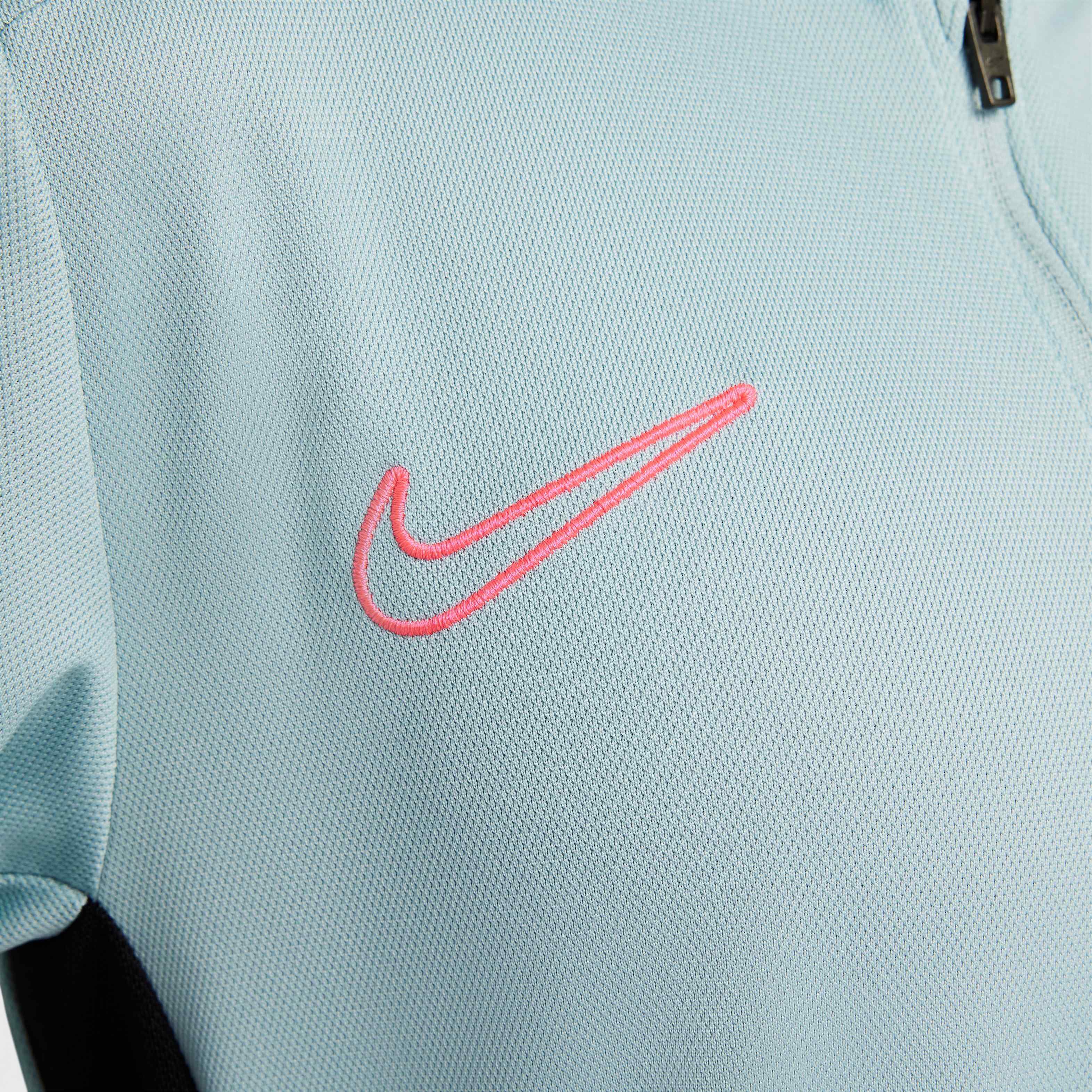 نايكي أكاديمي image number 4