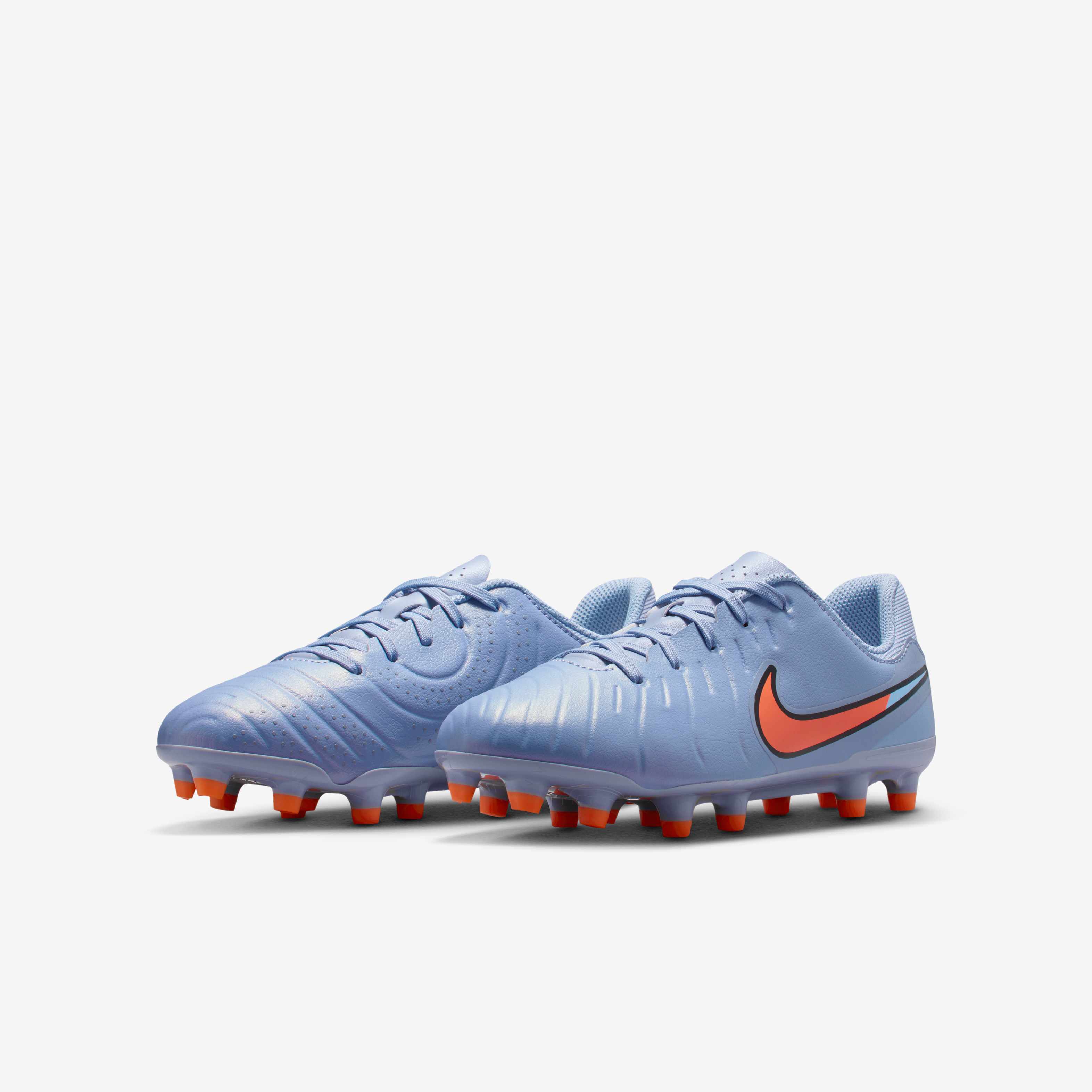 Nike Jr. Tiempo Legend 10 Academy image number 4