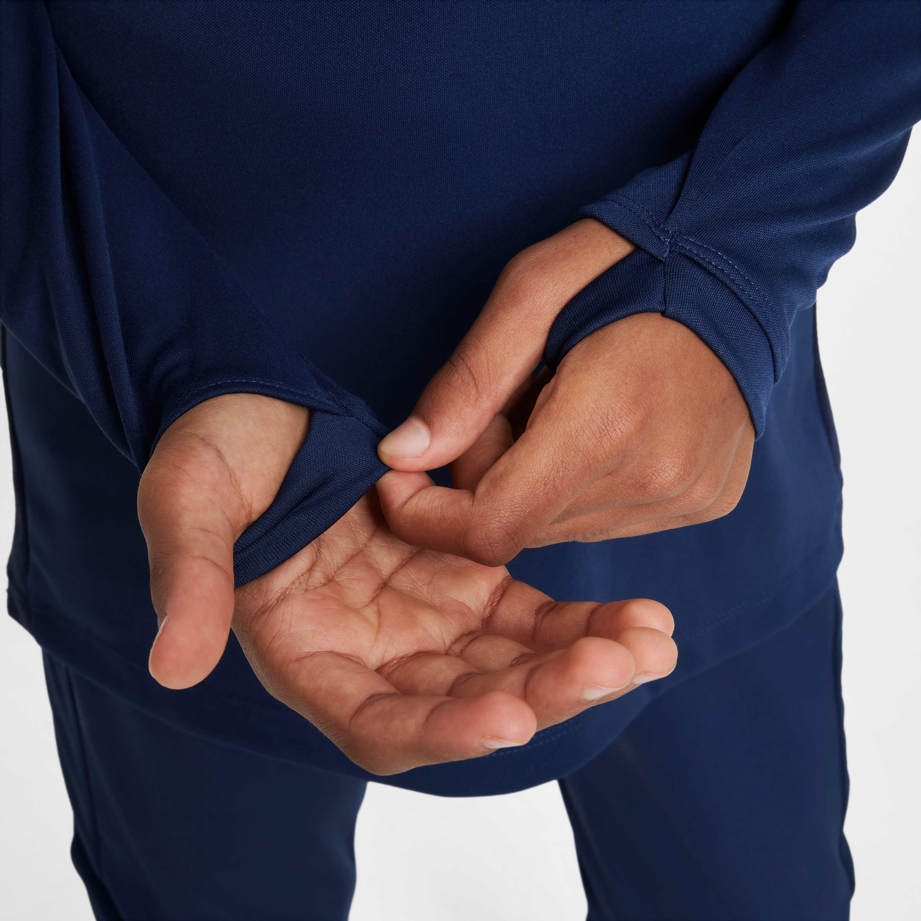 نايكي أكاديمي image number 5