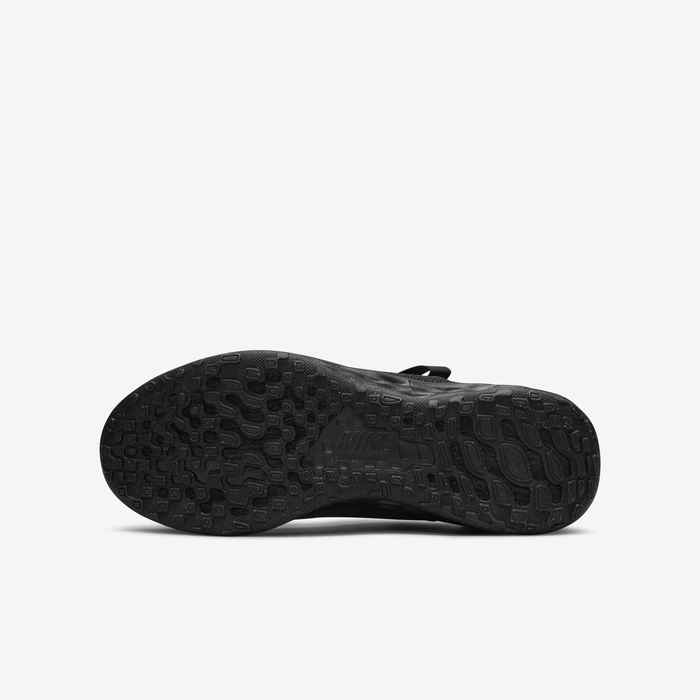 Nike Revolution 6 FlyEase image number 1 Nike Revolution 6 FlyEase image number 1
