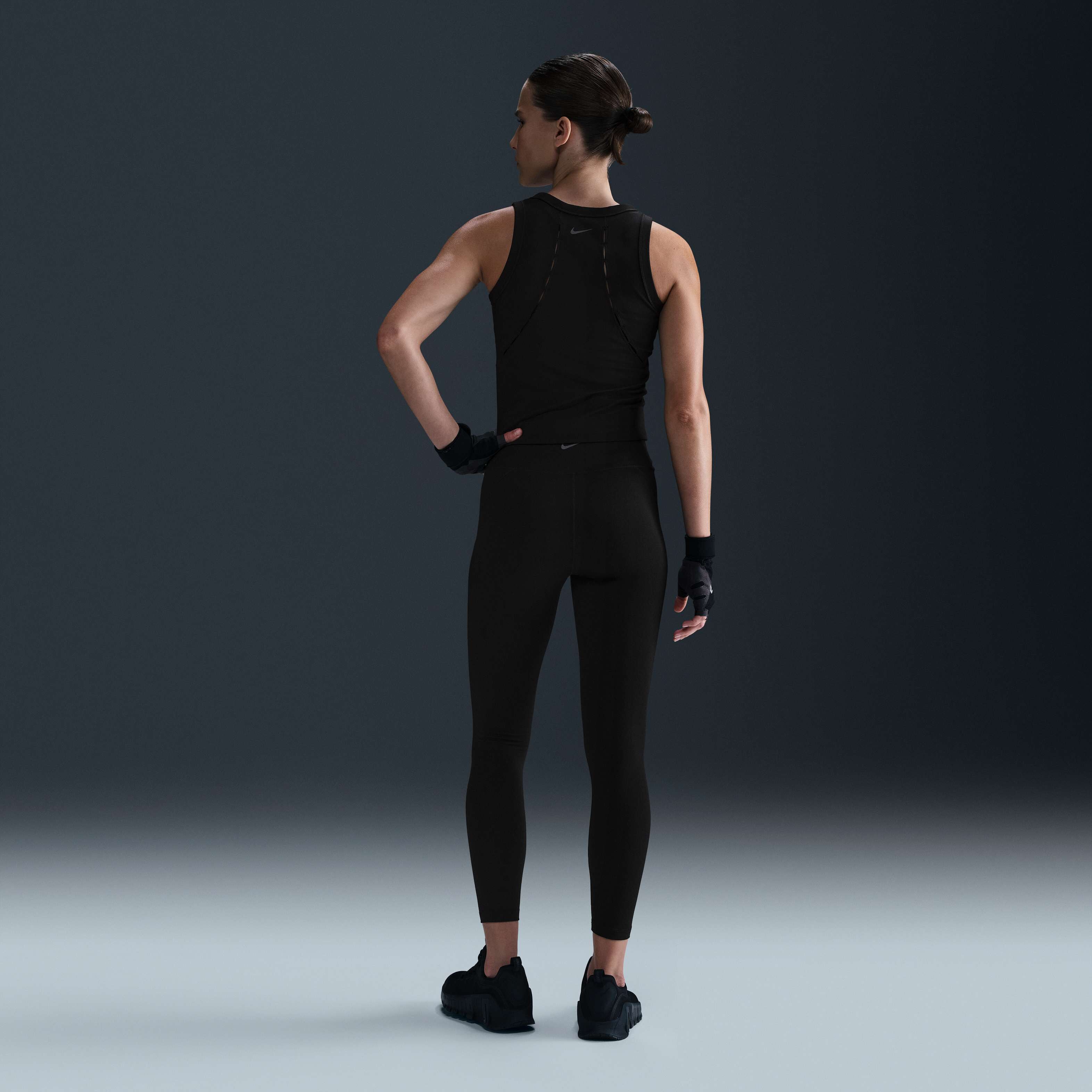 نايكي ون فيتد image number 4