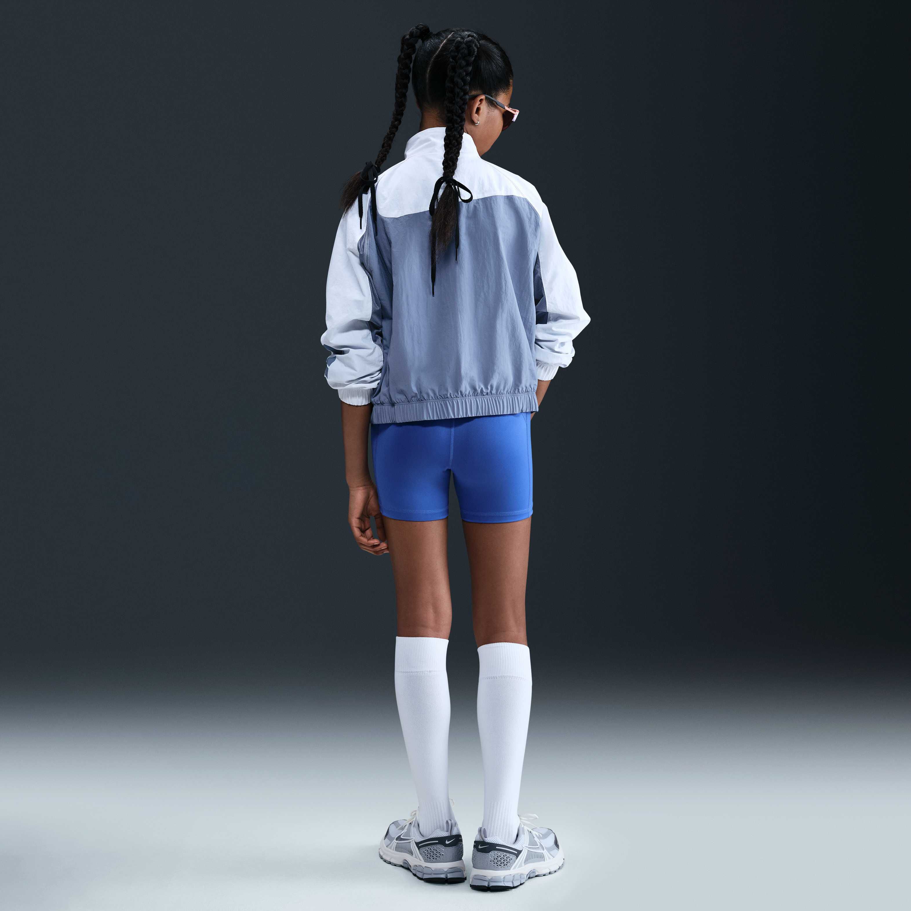 Nike Pro image number 3