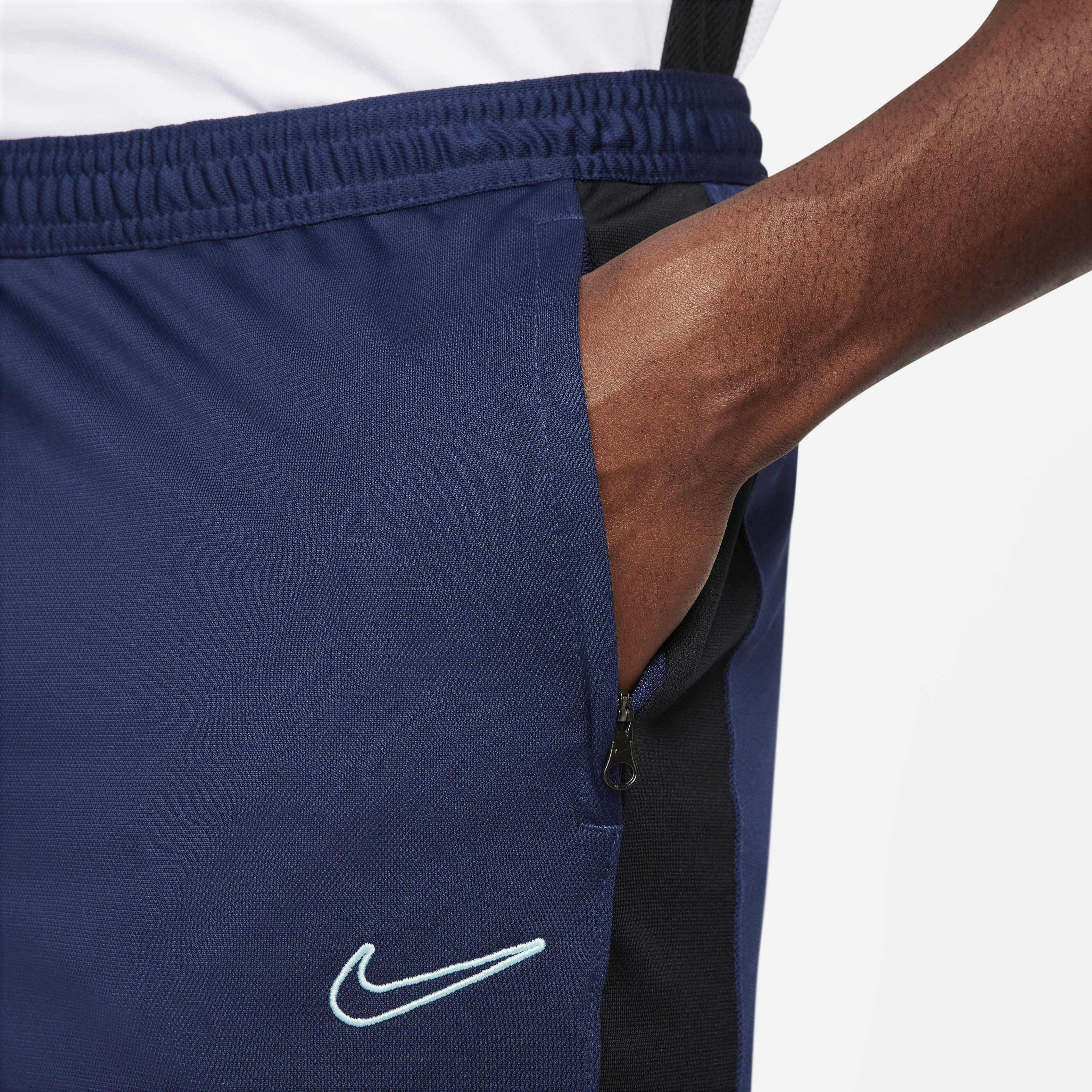 نايكي أكاديمي image number 5