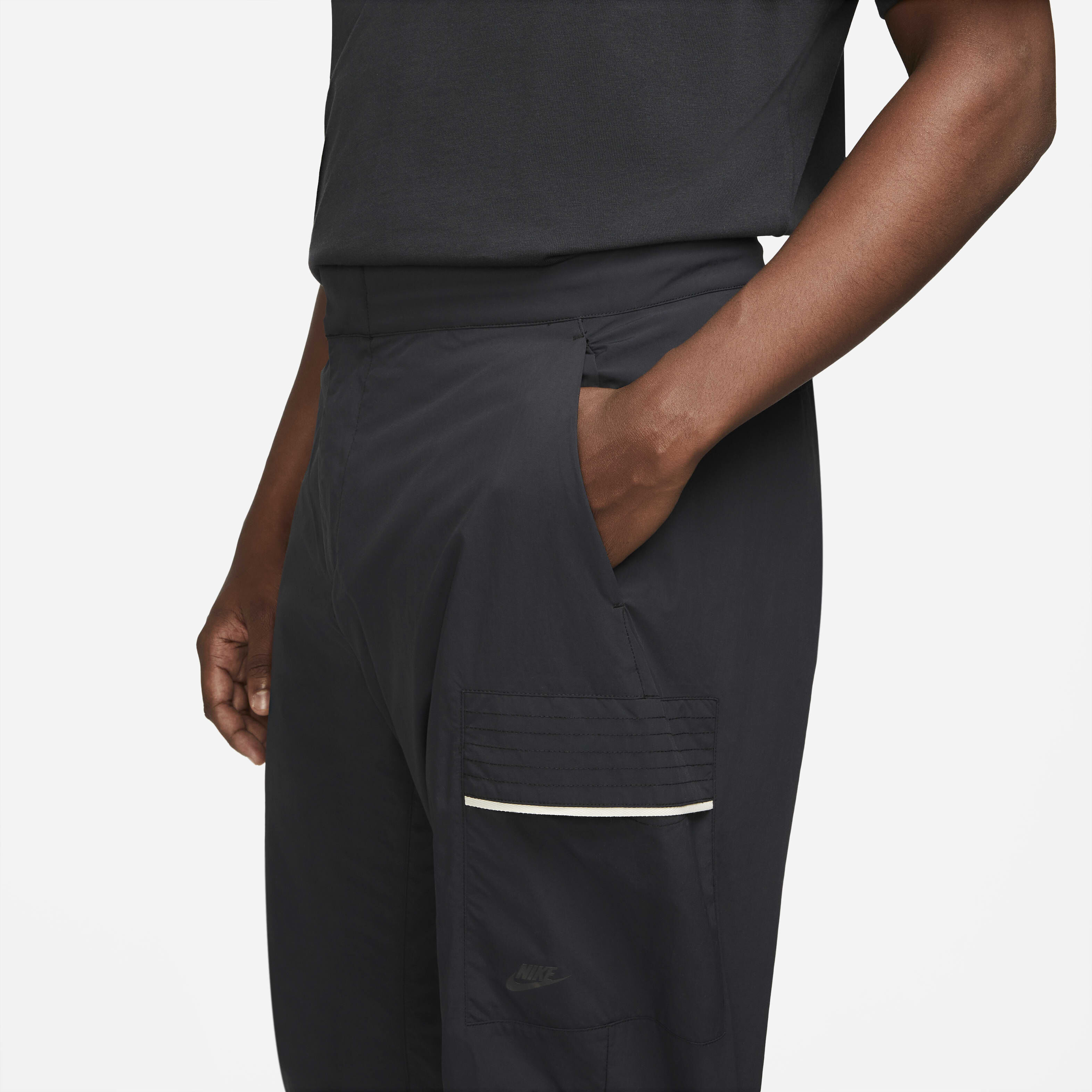 Nike Sportswear Style Essentials image number 2