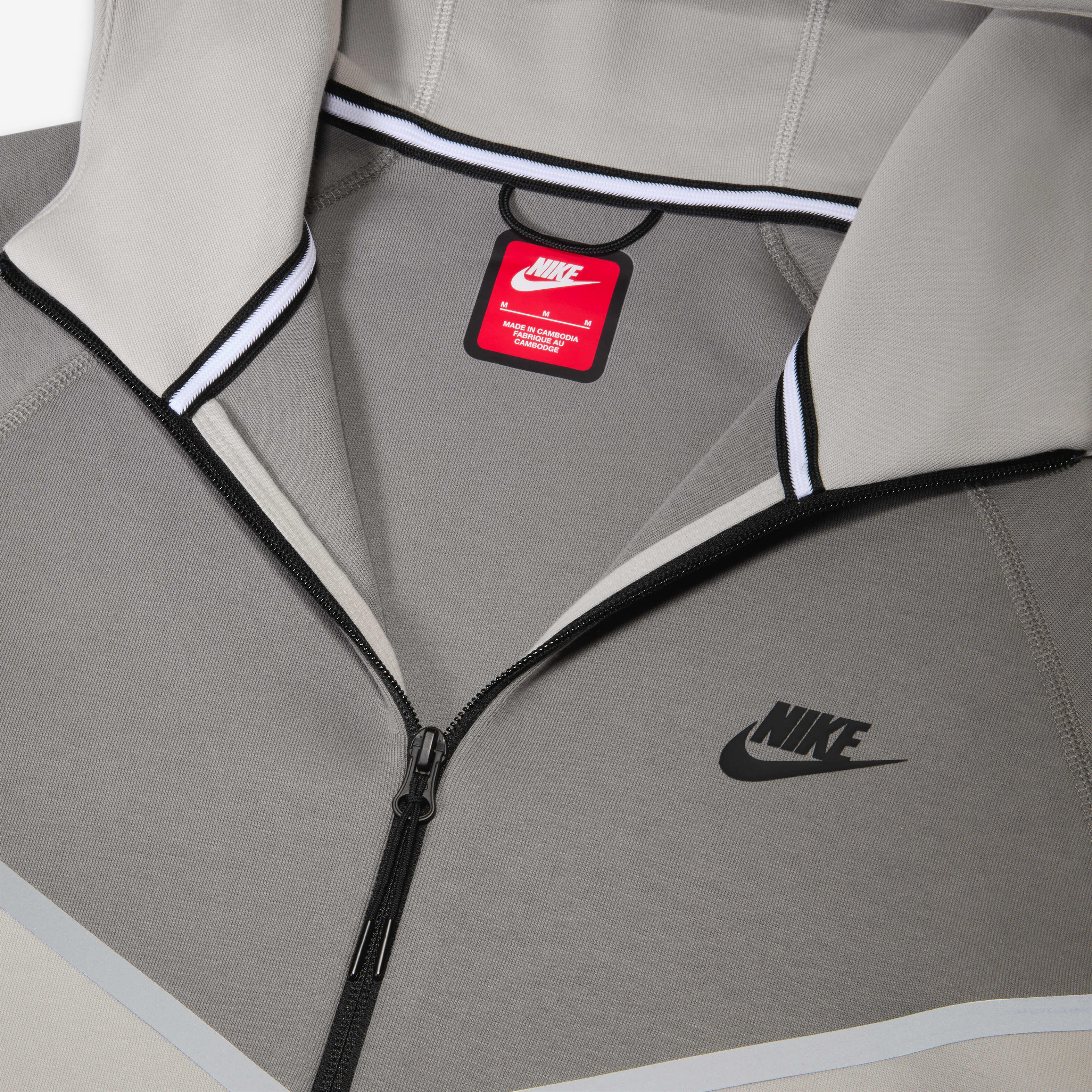 Buy Nike Tech Windrunner Men s Fleece Full Zip Jacket Nike Qatar Official