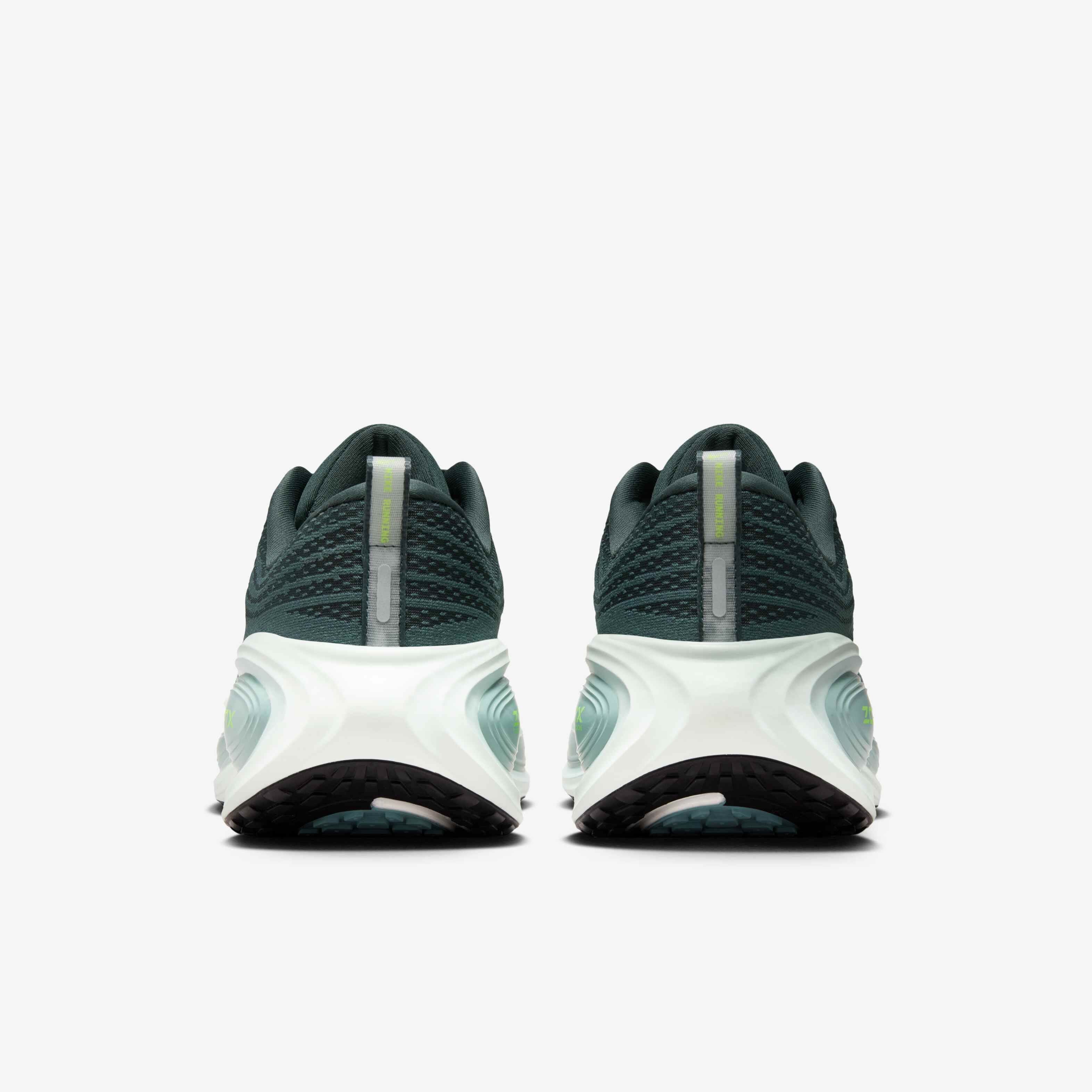 Nike Vomero Plus image number 5