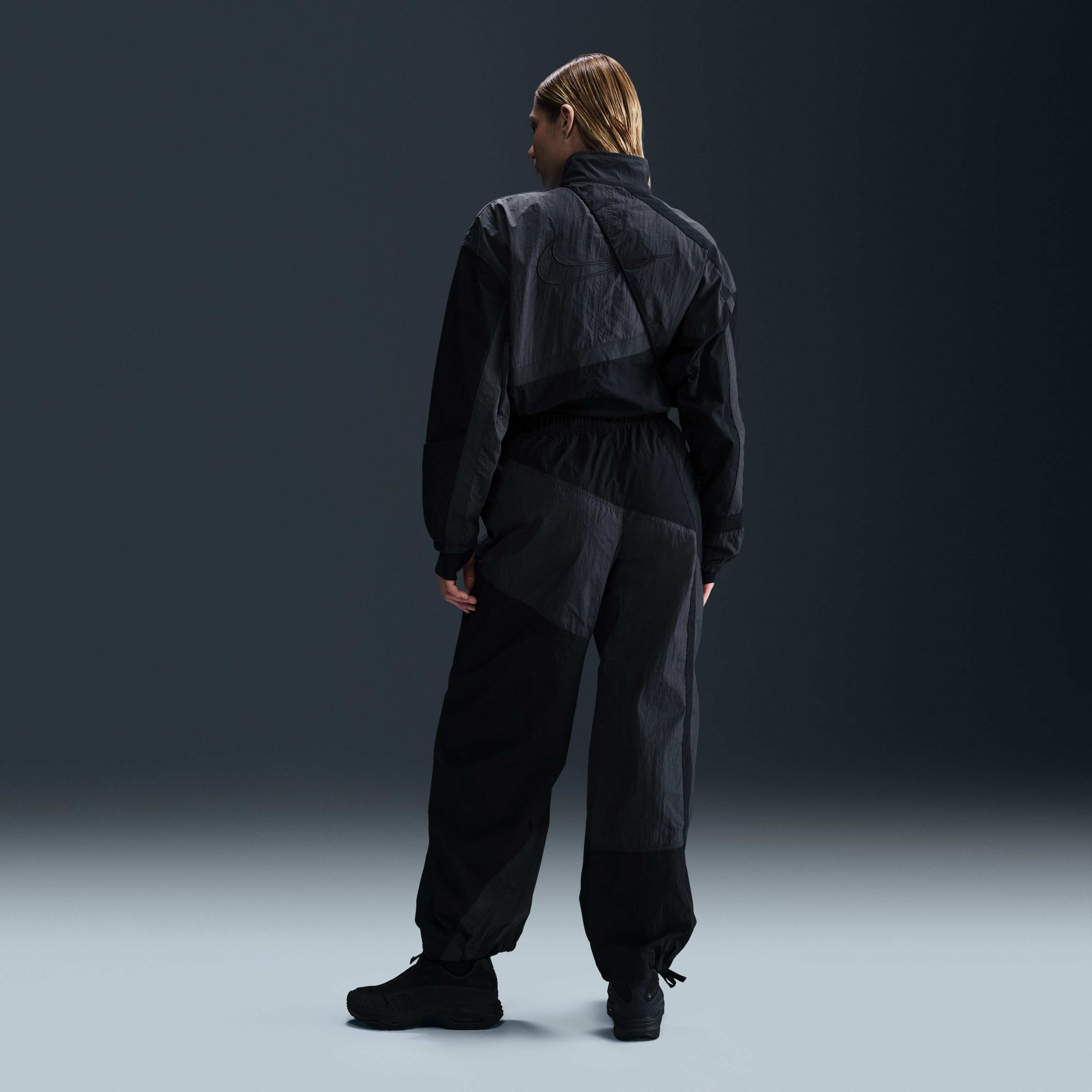 نايكي سبورتسوير ستريت image number 3