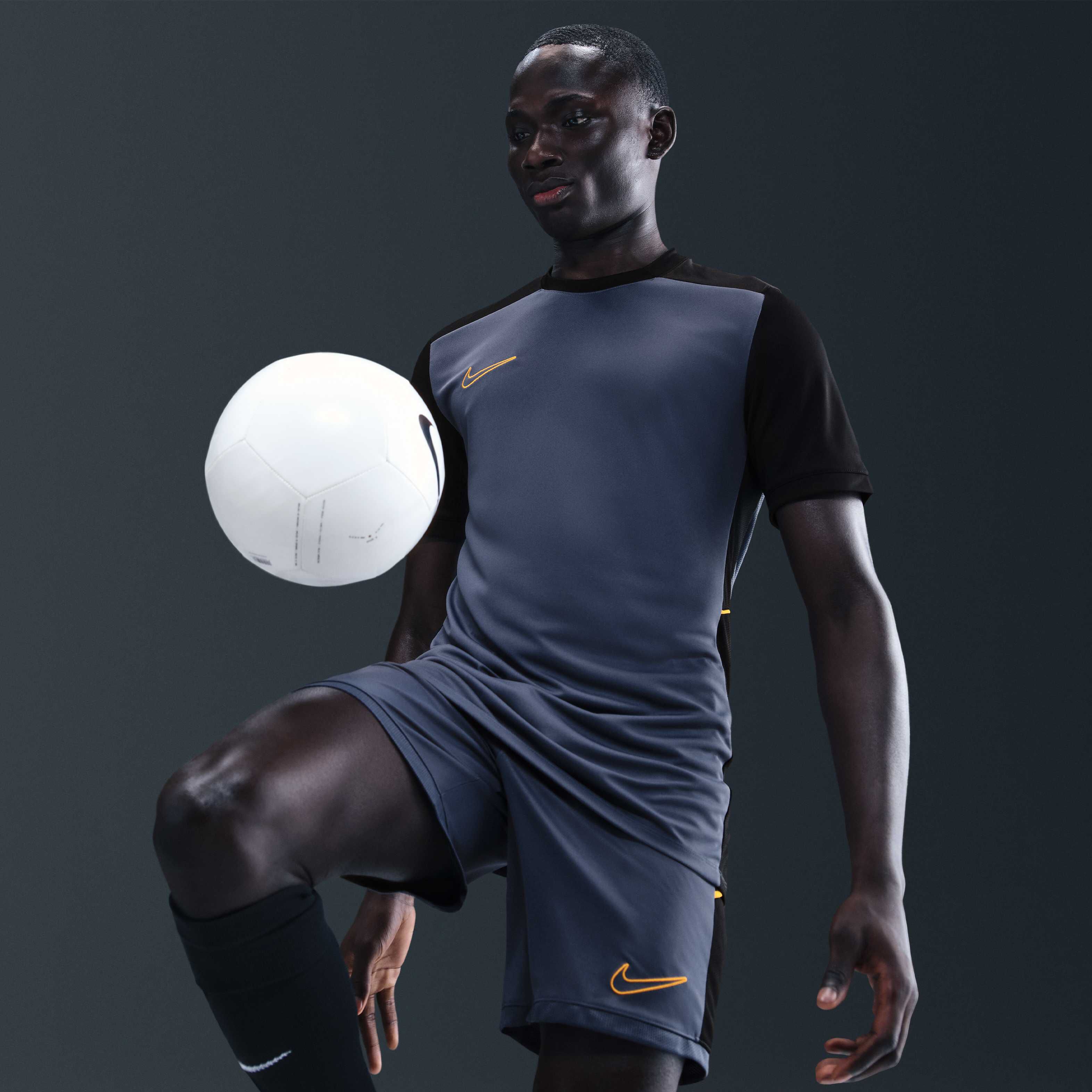 Nike Academy image number 2