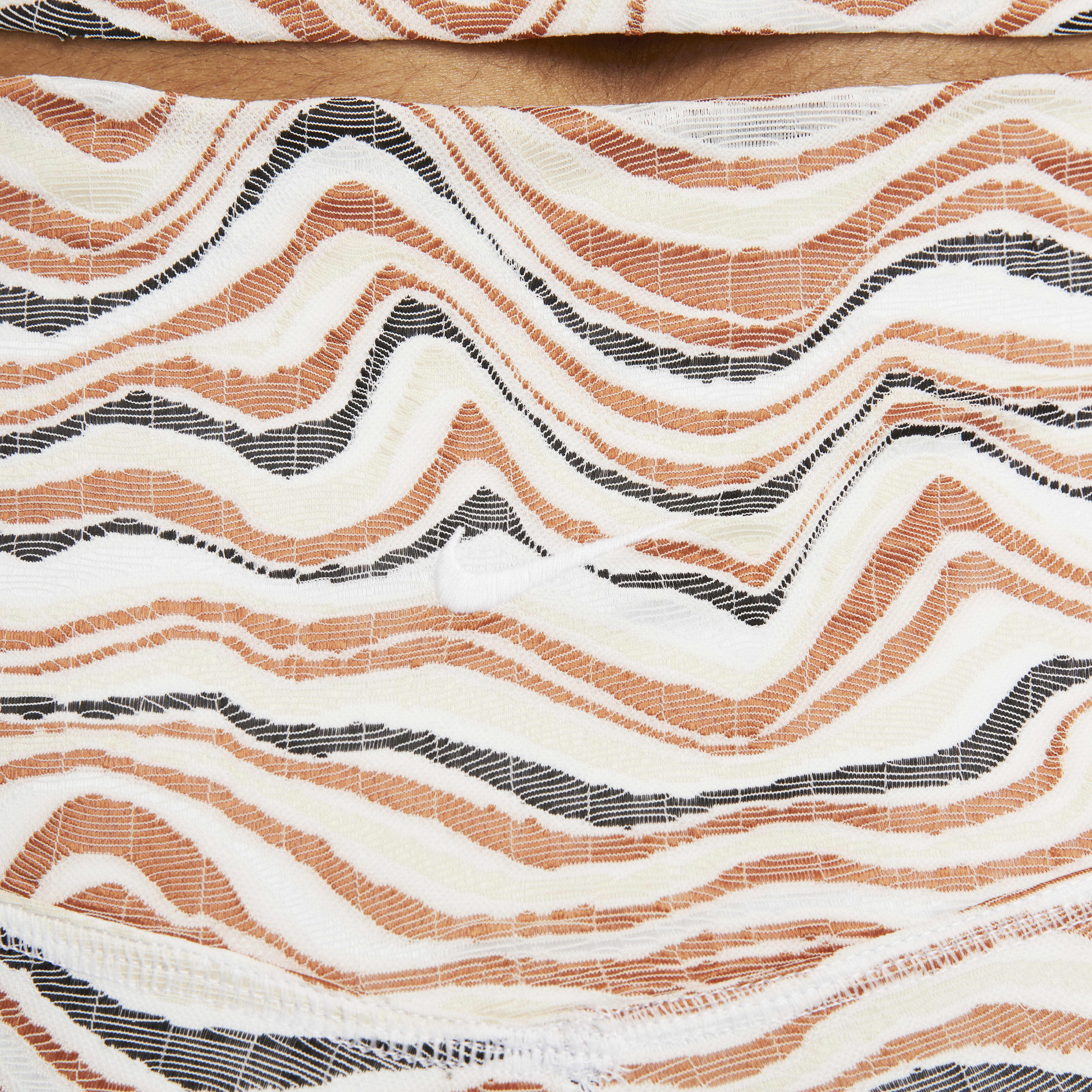 Nike Yoga Luxe image number 2