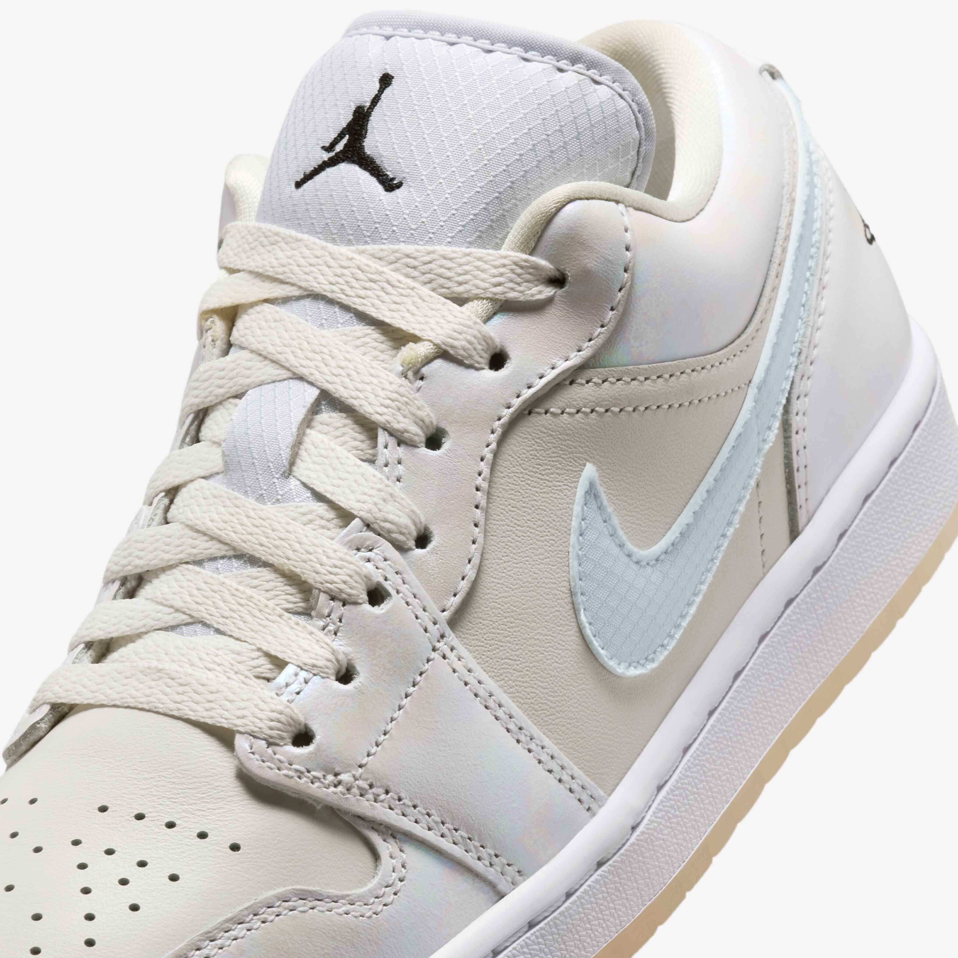 اير جوردن 1 لو اس اي "LNY" image number 6