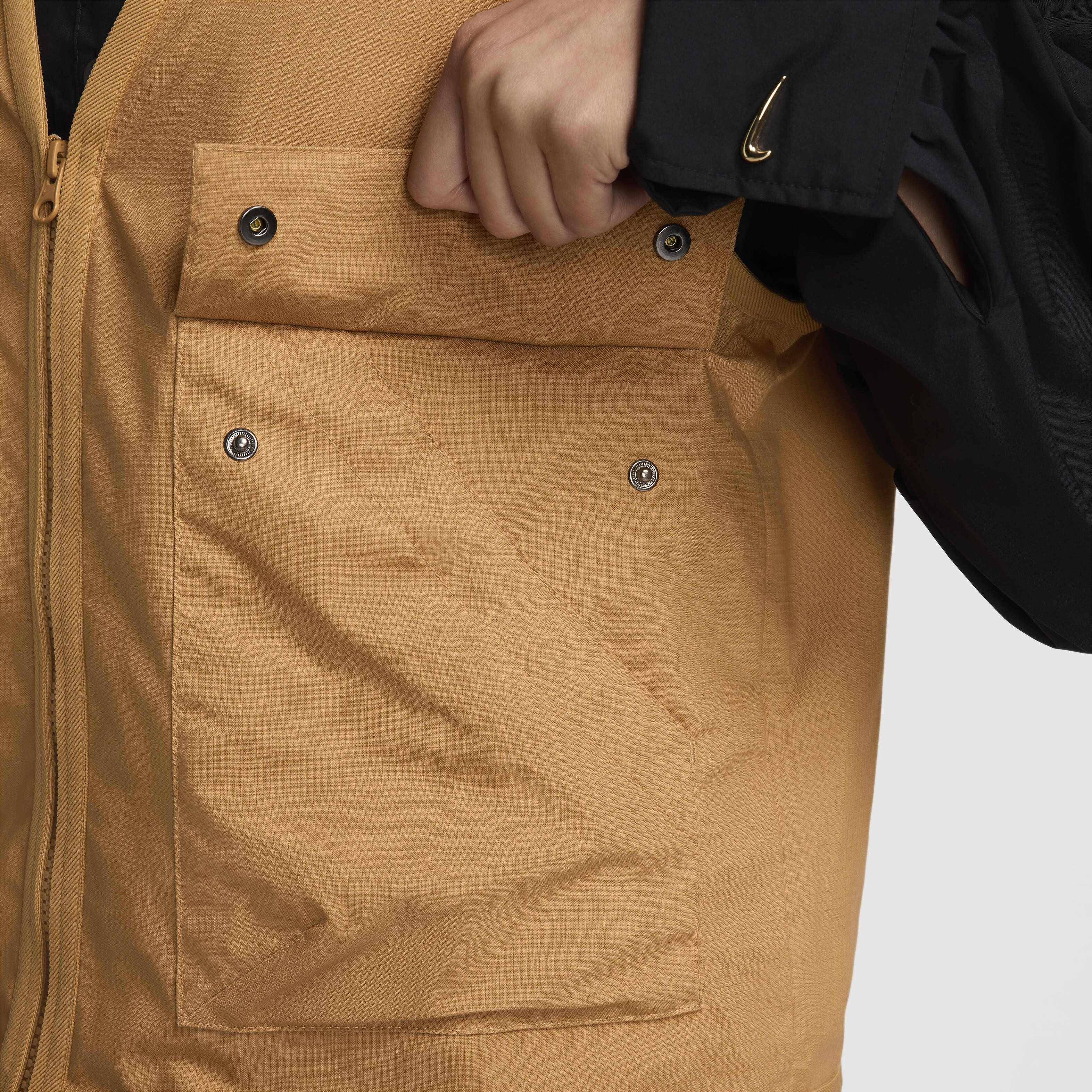 نايكي سبورتسوير ايسنشال image number 6