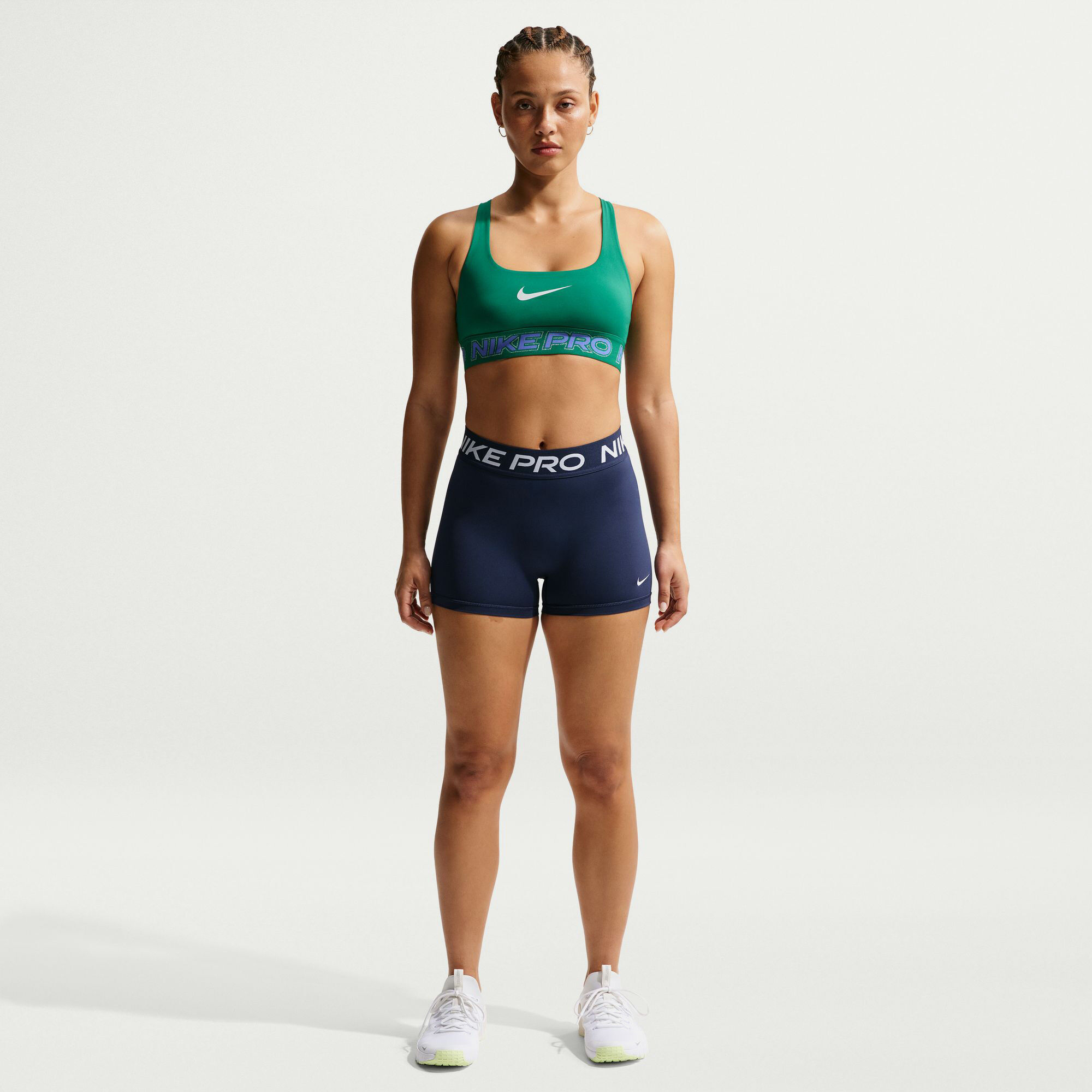 Nike Pro image number 0