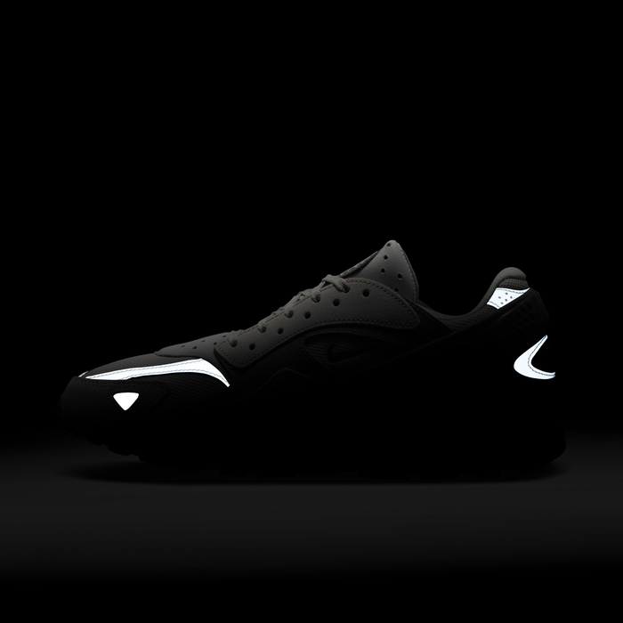 Nike Air Huarache Runner image number 12 Nike Air Huarache Runner image number 12
