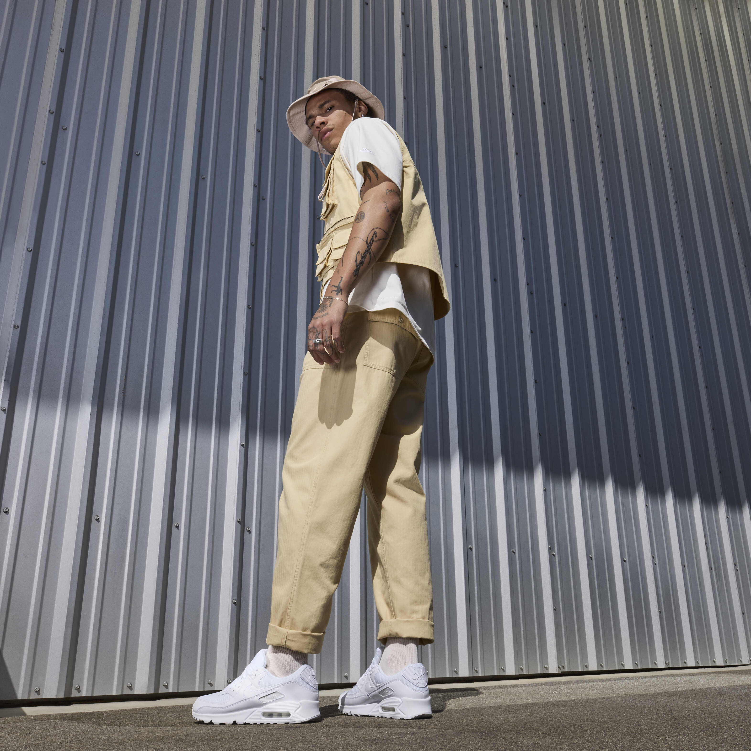 اير ماكس 90 image number 7