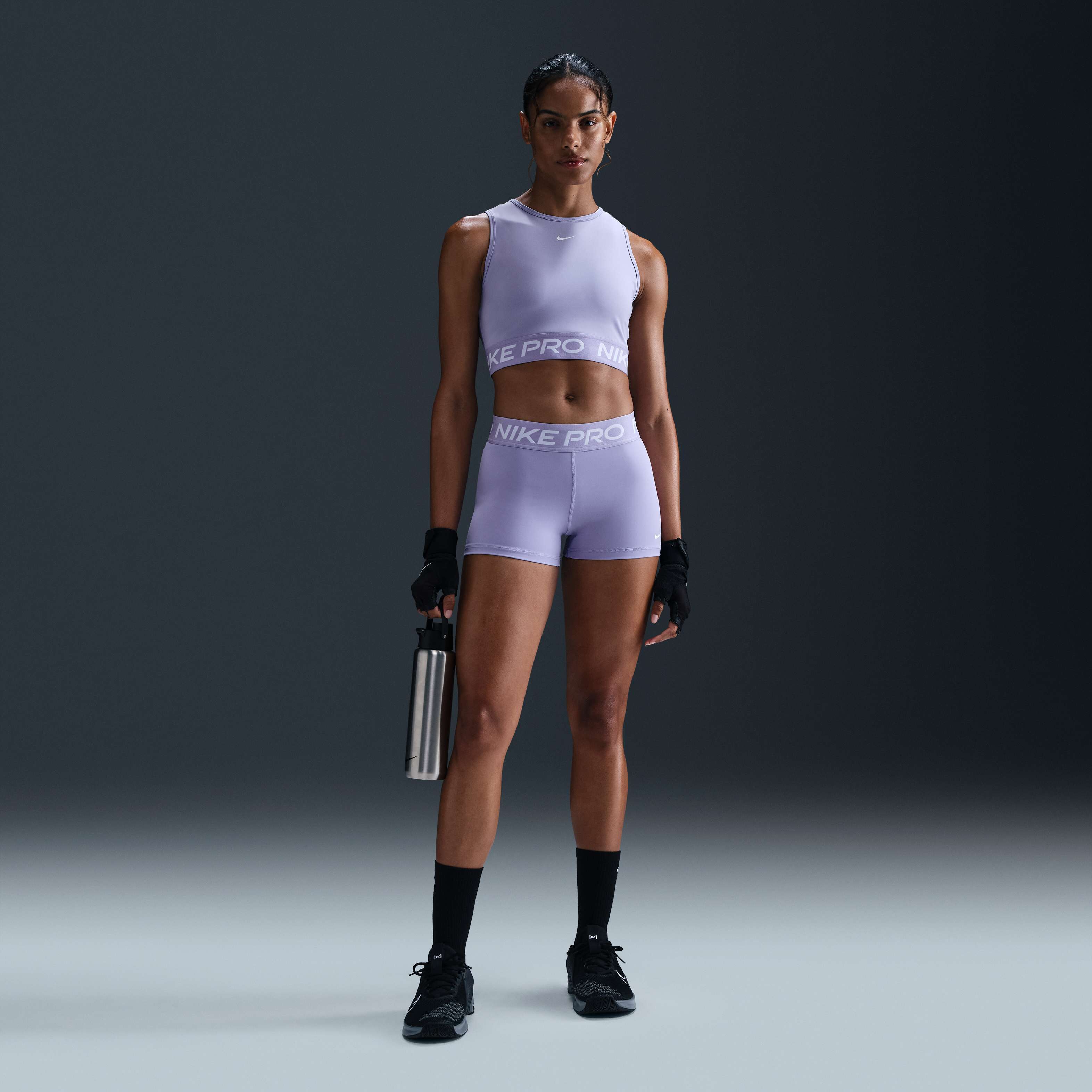 Nike Pro image number 3