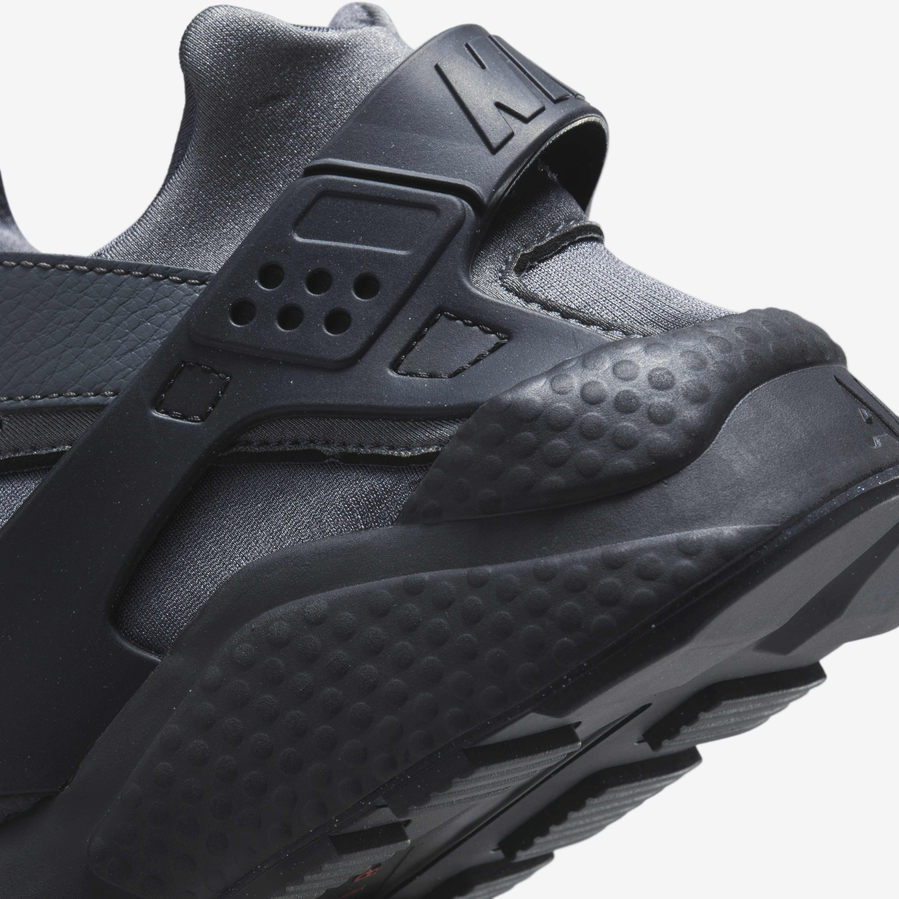 Nike Air Huarache image number 7