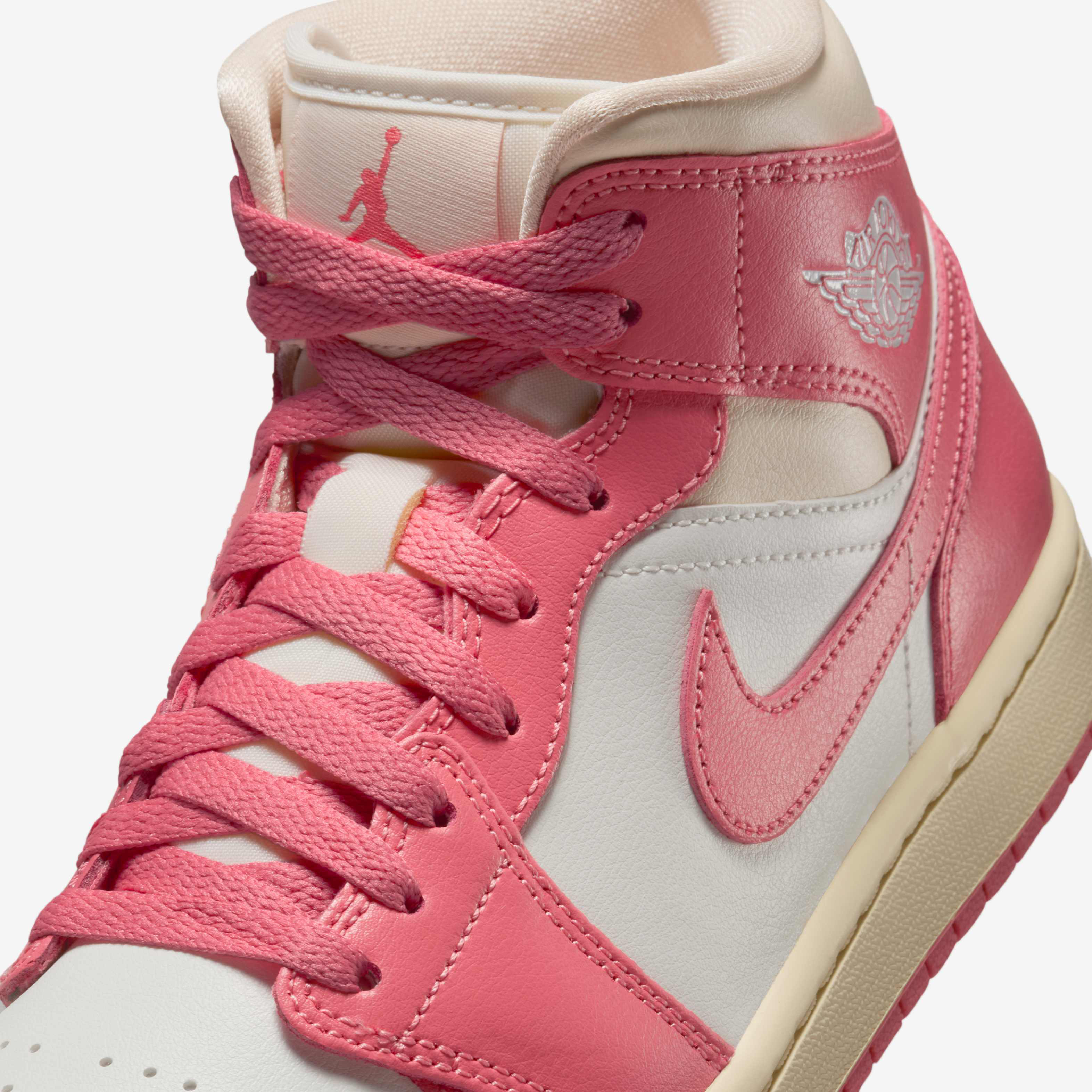 Air Jordan 1 Mid image number 6