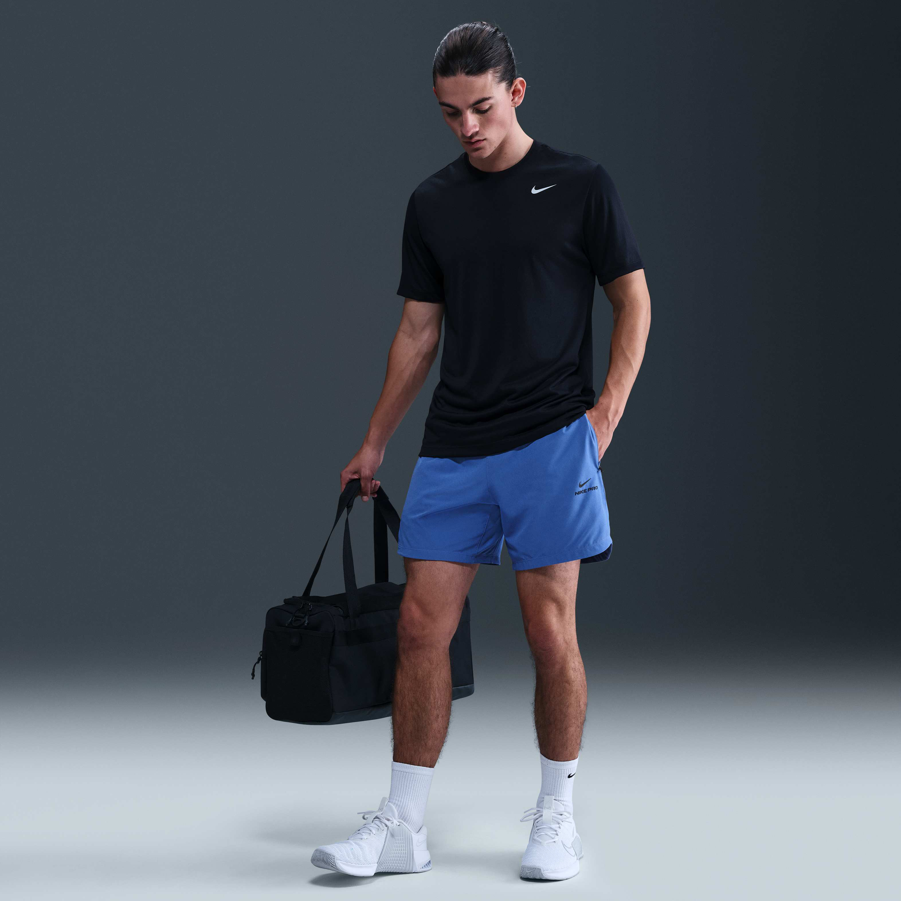 Nike Pro Training image number 0