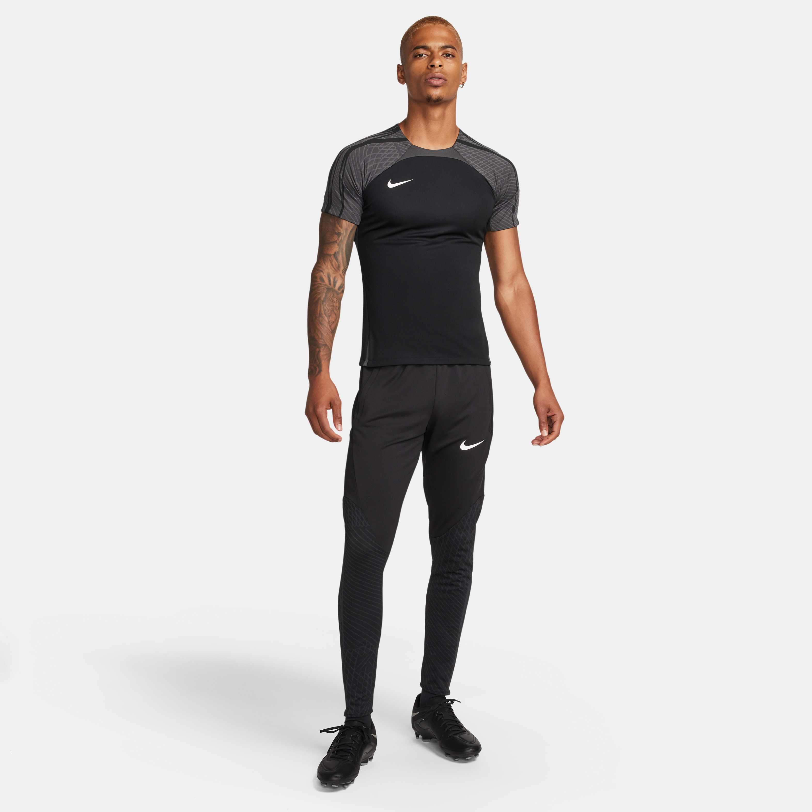 Nike Dri-FIT Strike image number 6