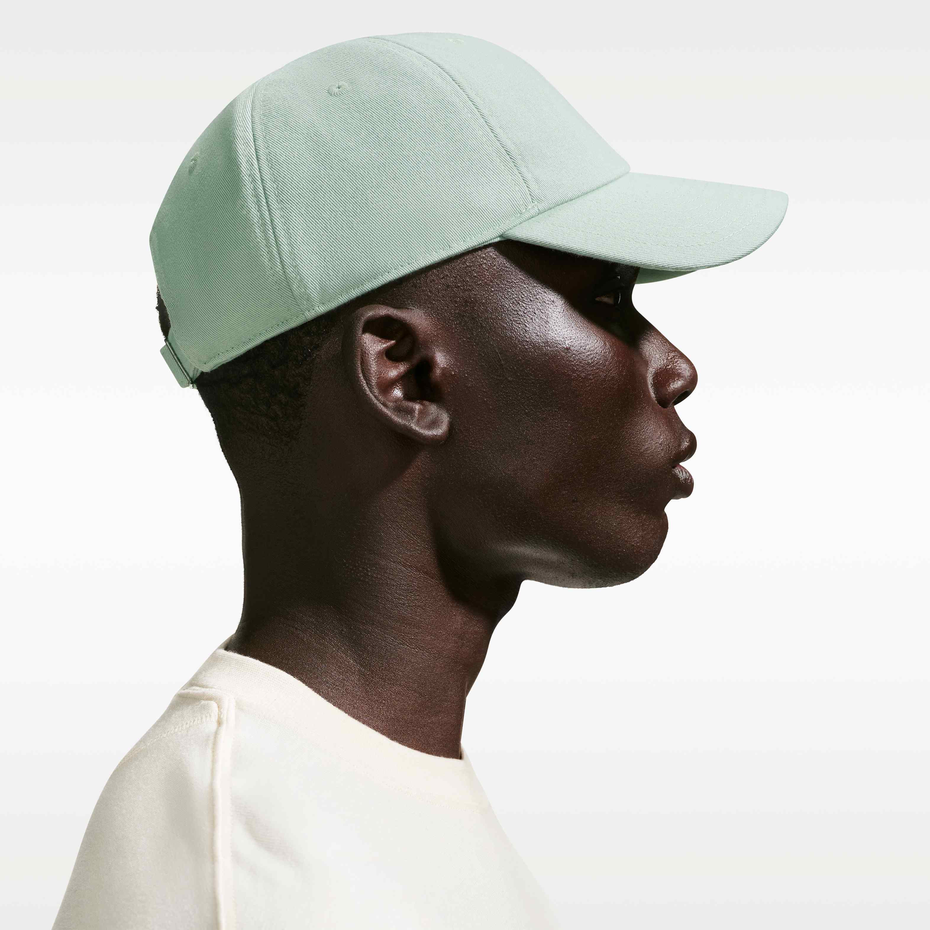 Nike Club image number 3