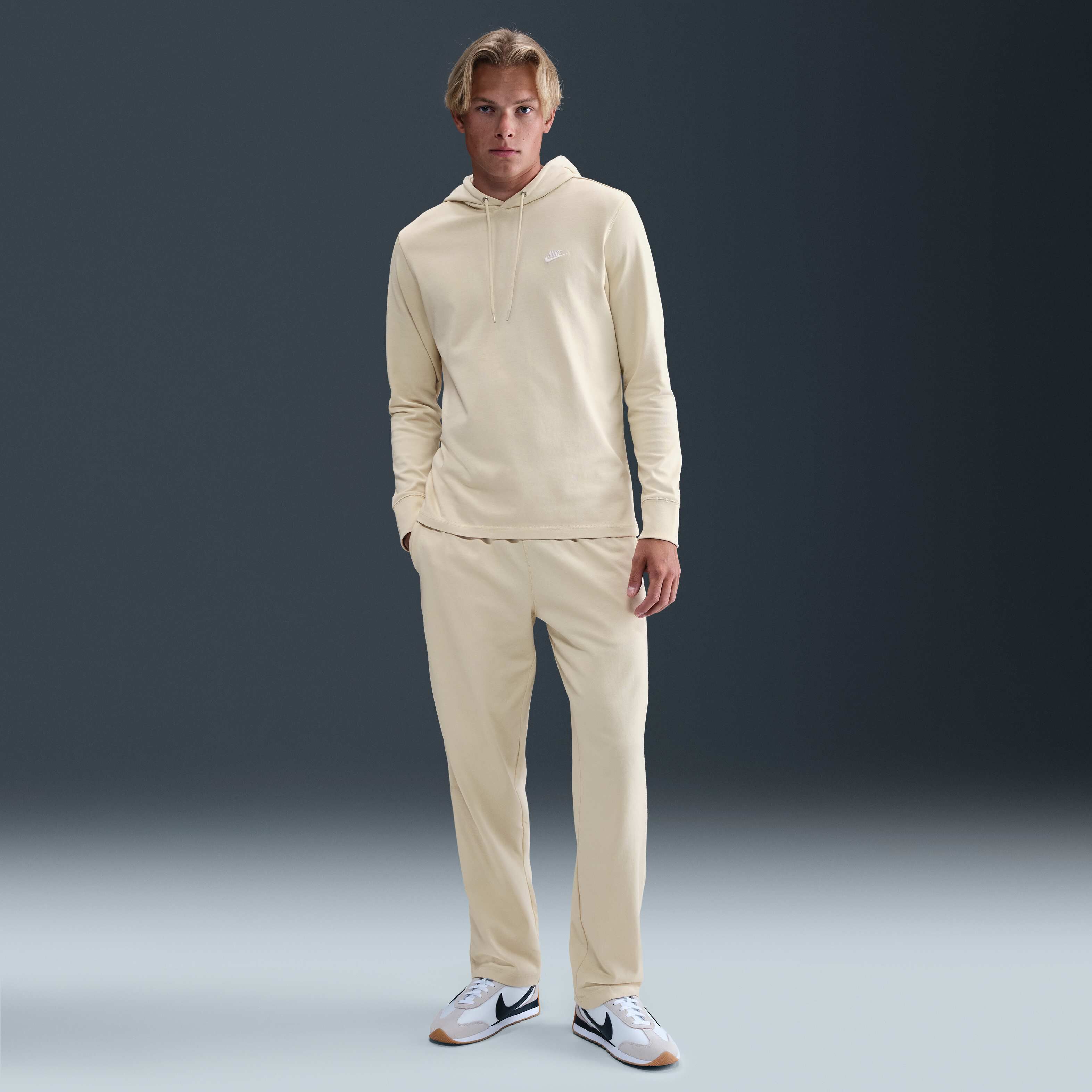 Nike Sportswear Club image number 3